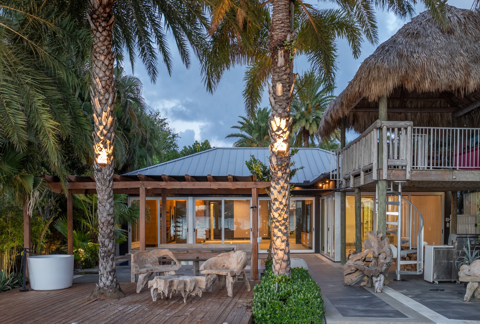 2440 N Shore Terrace Miami Beach FL 33141