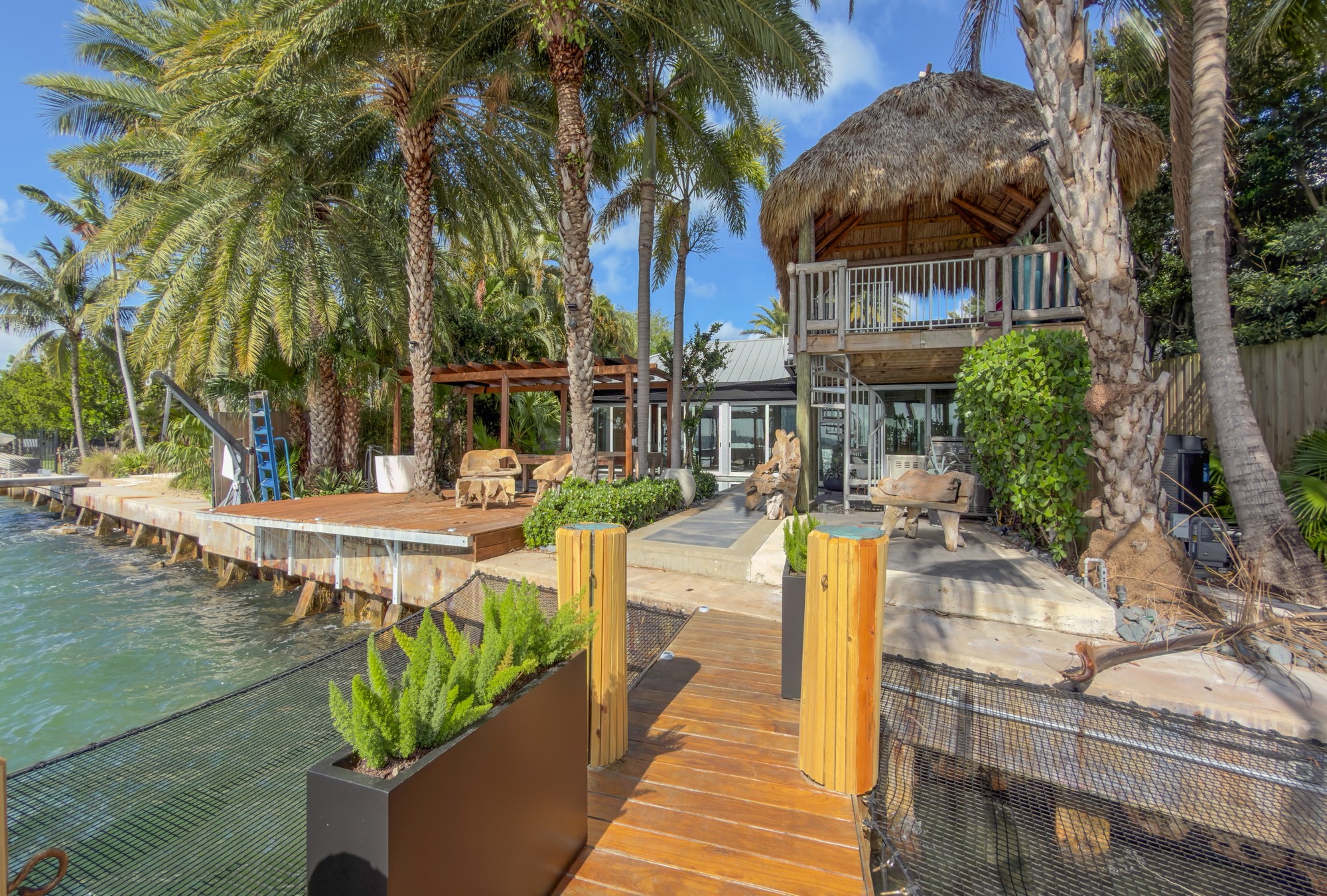 2440 N Shore Terrace Miami Beach FL 33141