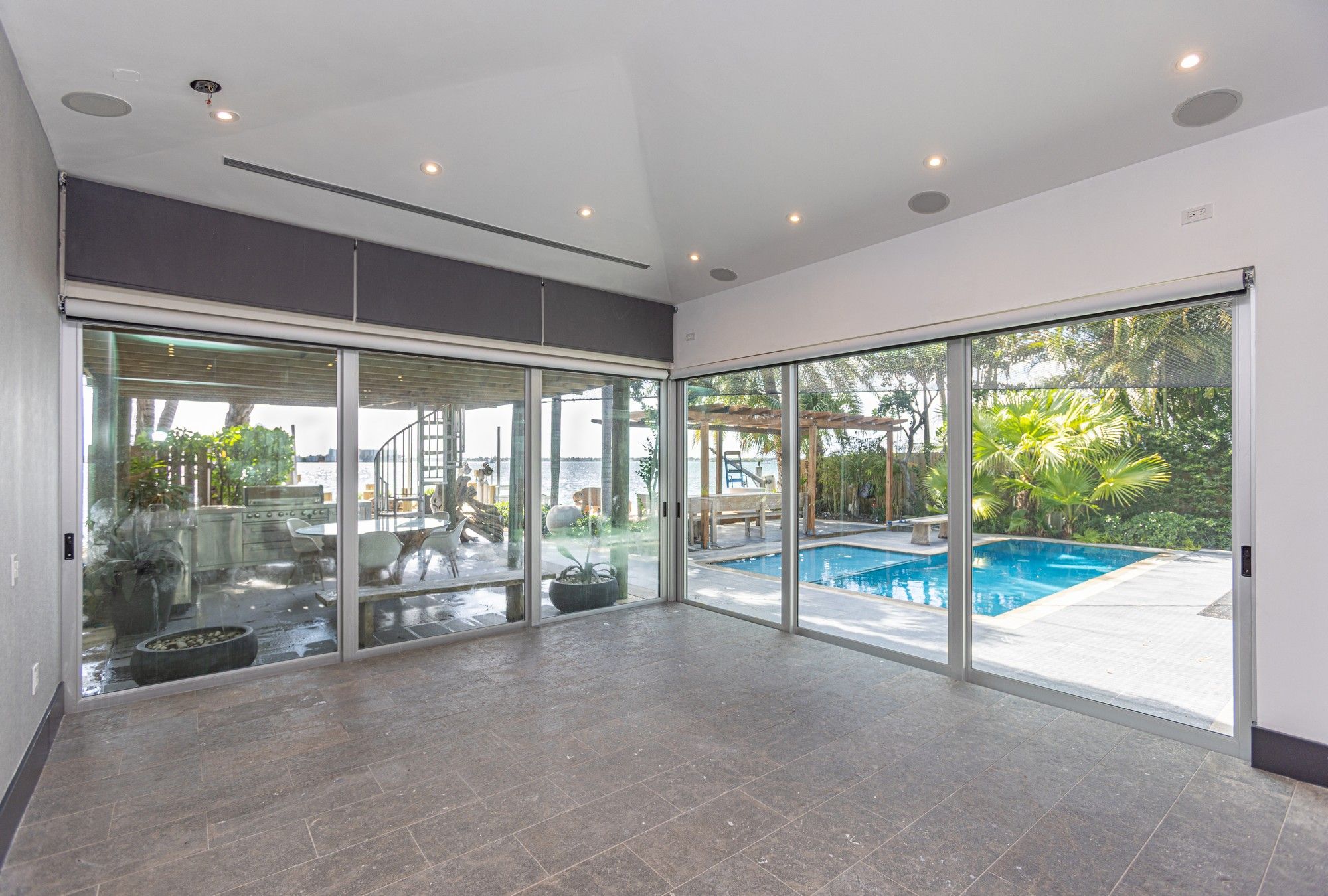 2440 N Shore Terrace Miami Beach FL 33141