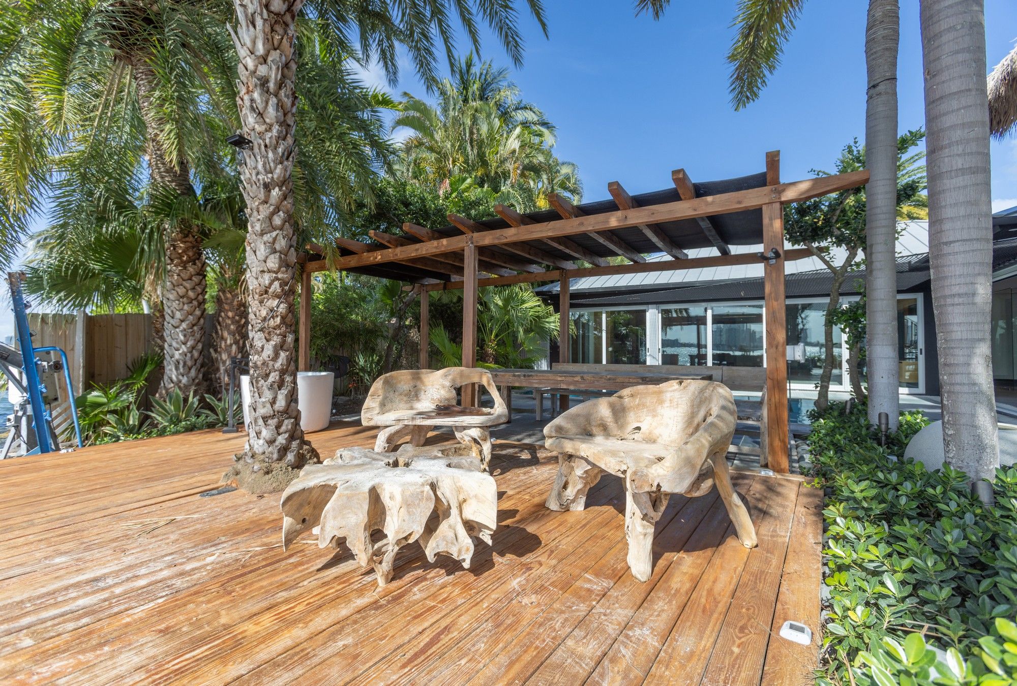 2440 N Shore Terrace Miami Beach FL 33141