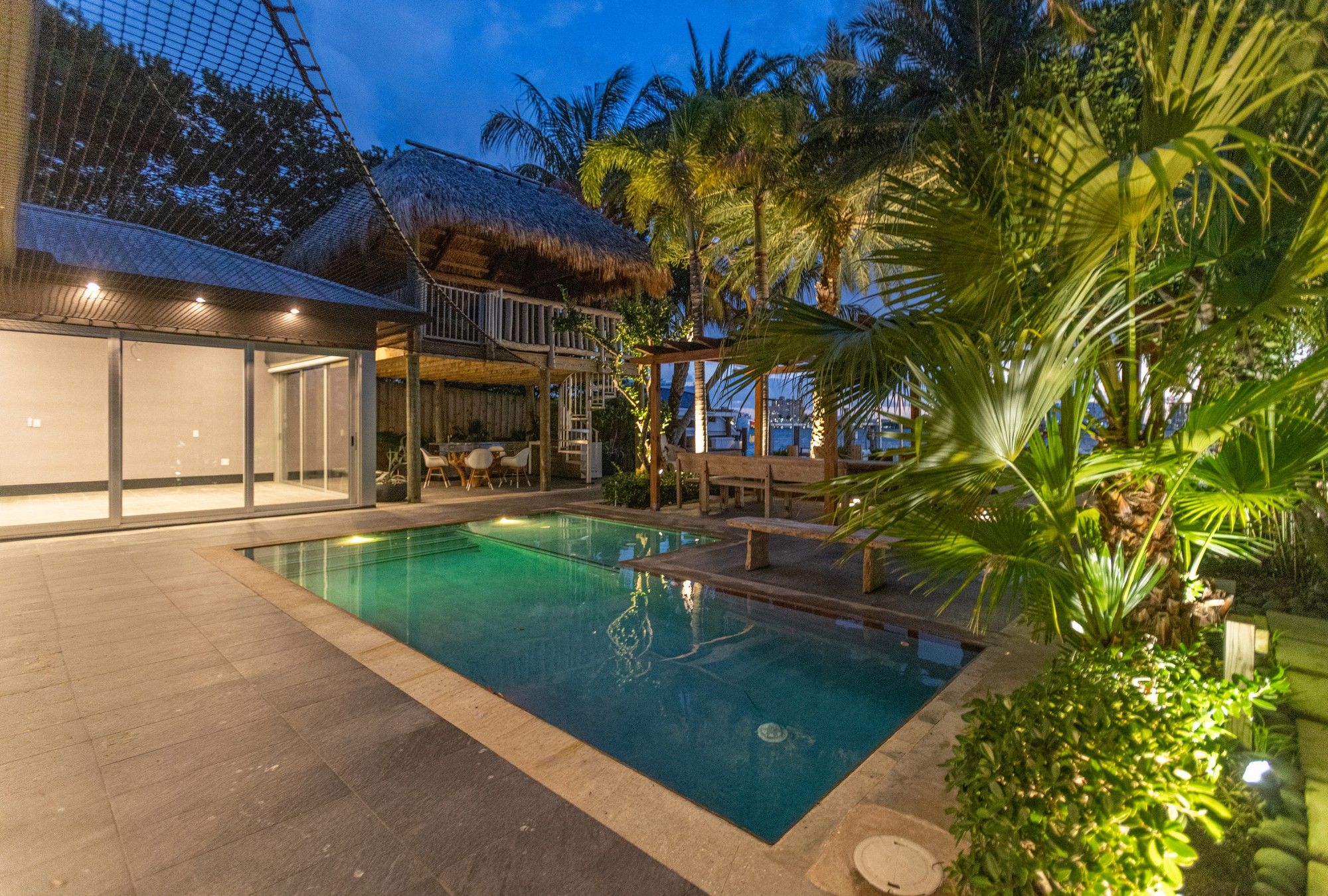2440 N Shore Terrace Miami Beach FL 33141