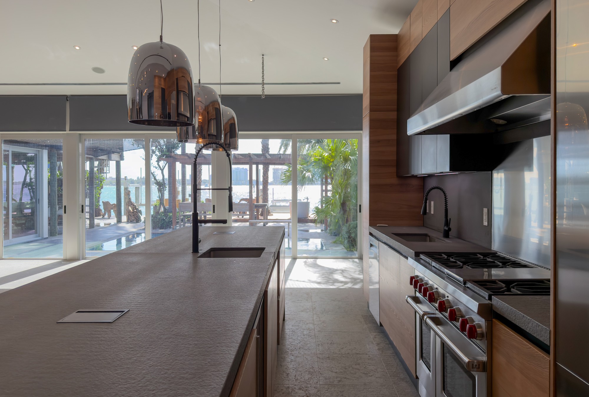 2440 N Shore Terrace Miami Beach FL 33141