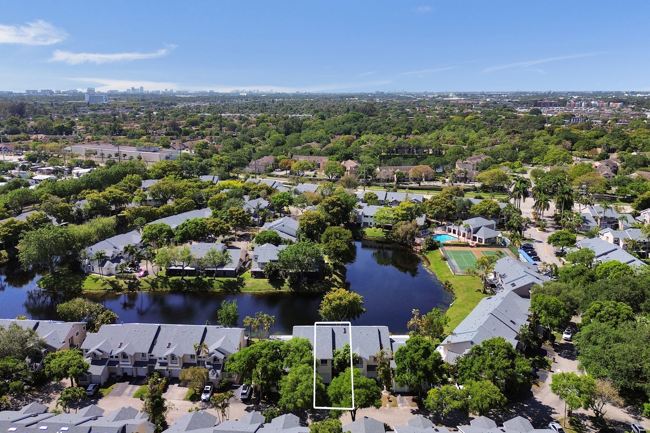 2062 E Discovery Circle E Deerfield Beach FL 33442