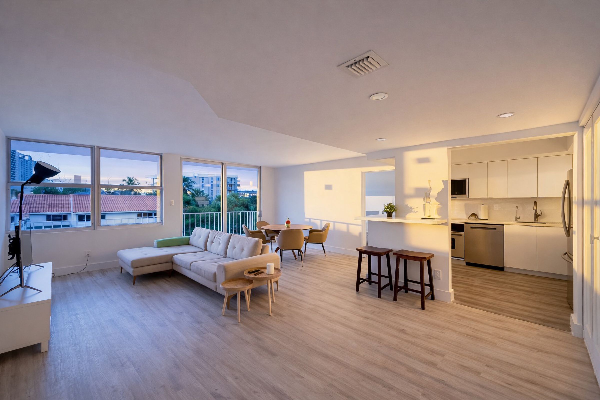 16565 NE 26th Avenue North Miami Beach FL 33160