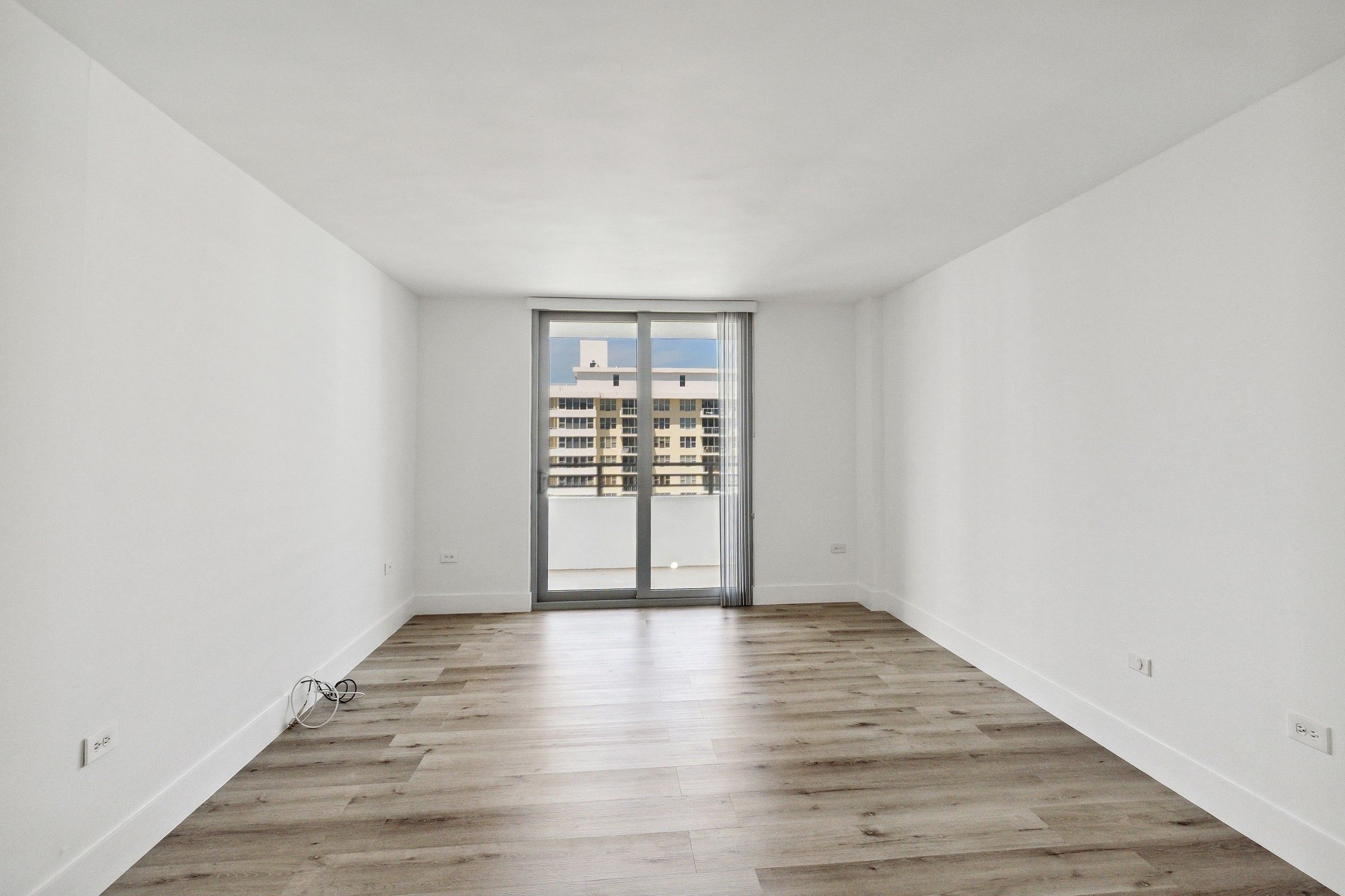 5555 Collins Avenue Miami Beach FL 33140