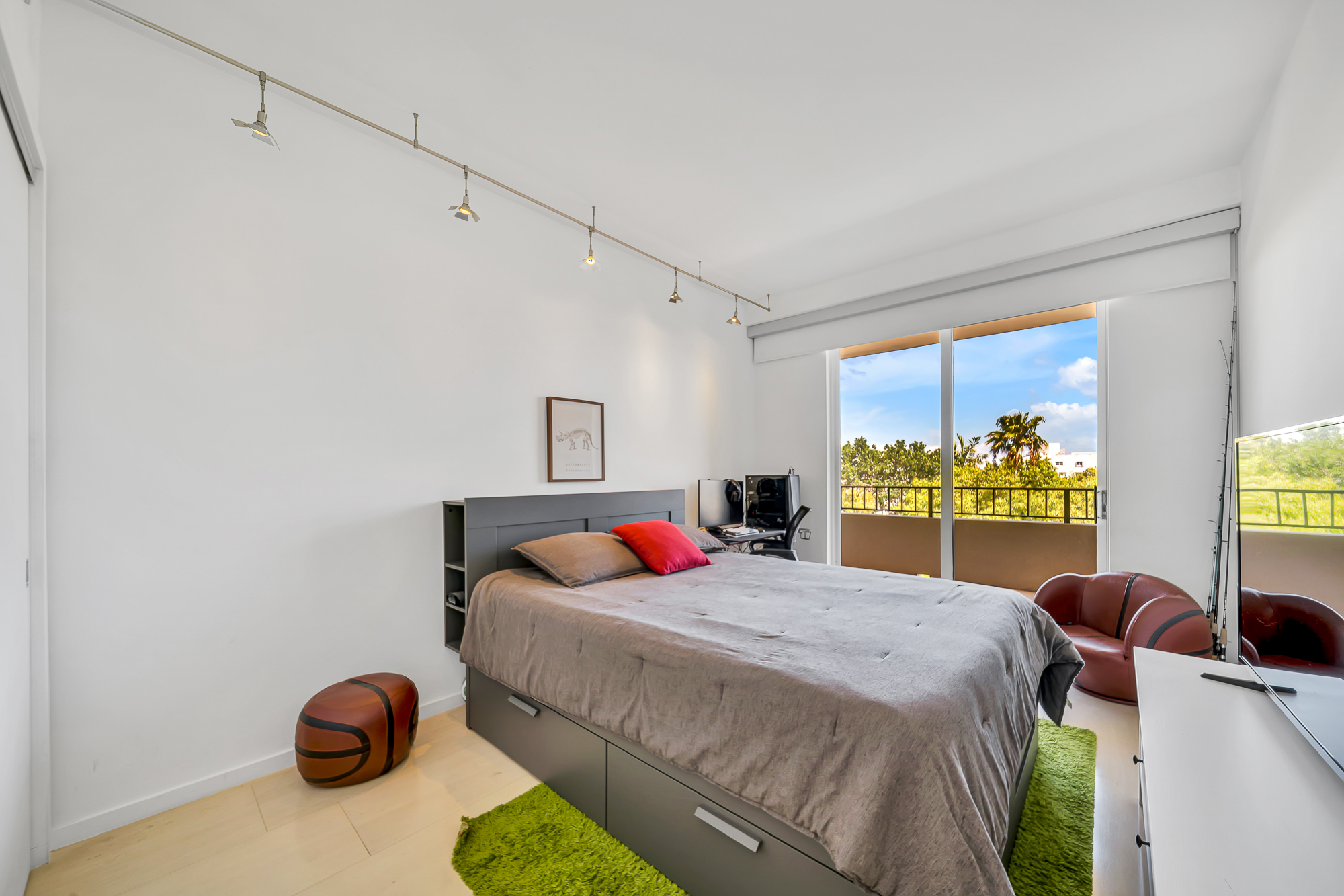 151 Crandon Boulevard Key Biscayne FL 33149