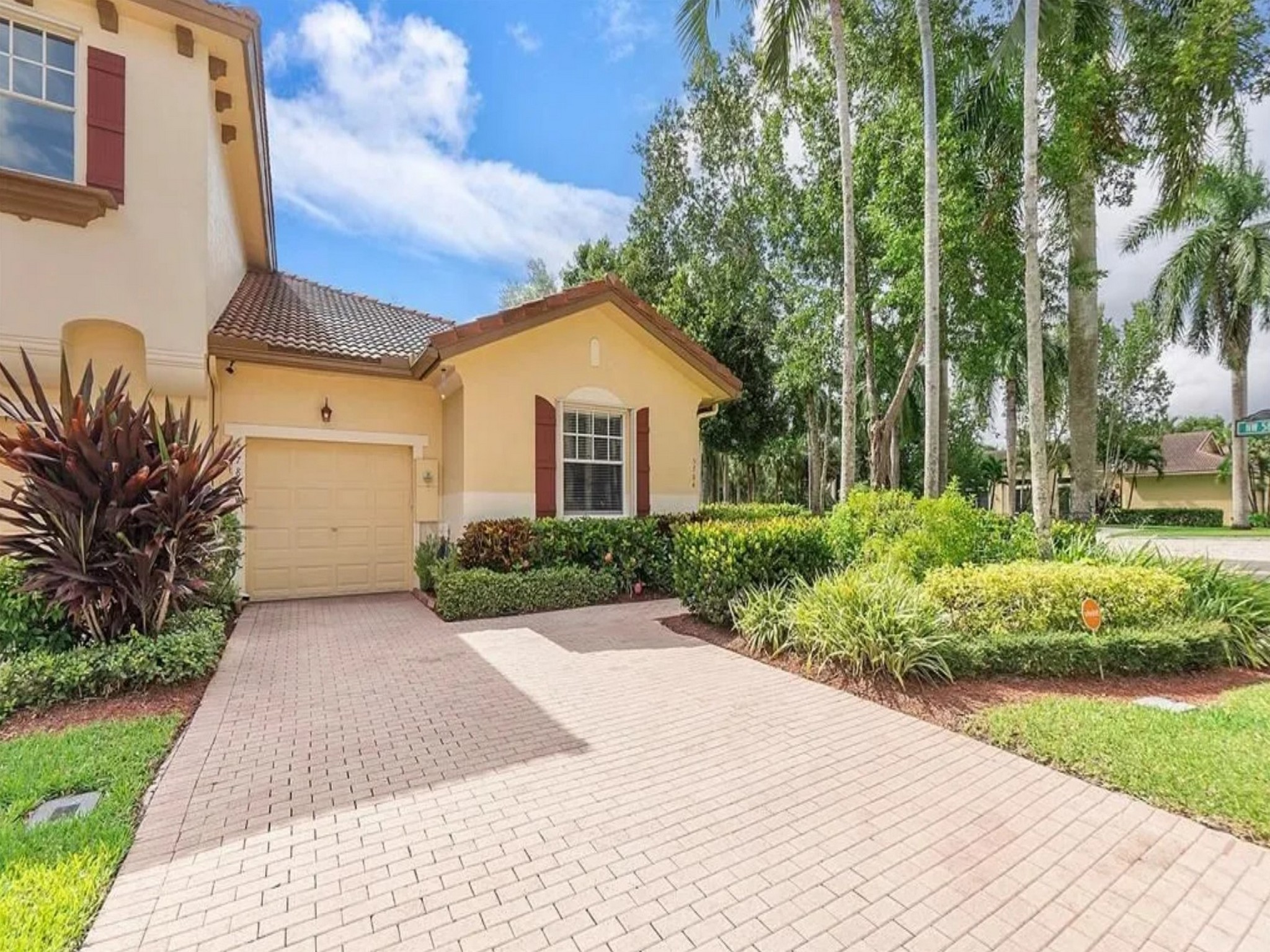 5784 NW 120th Avenue Coral Springs FL 33076