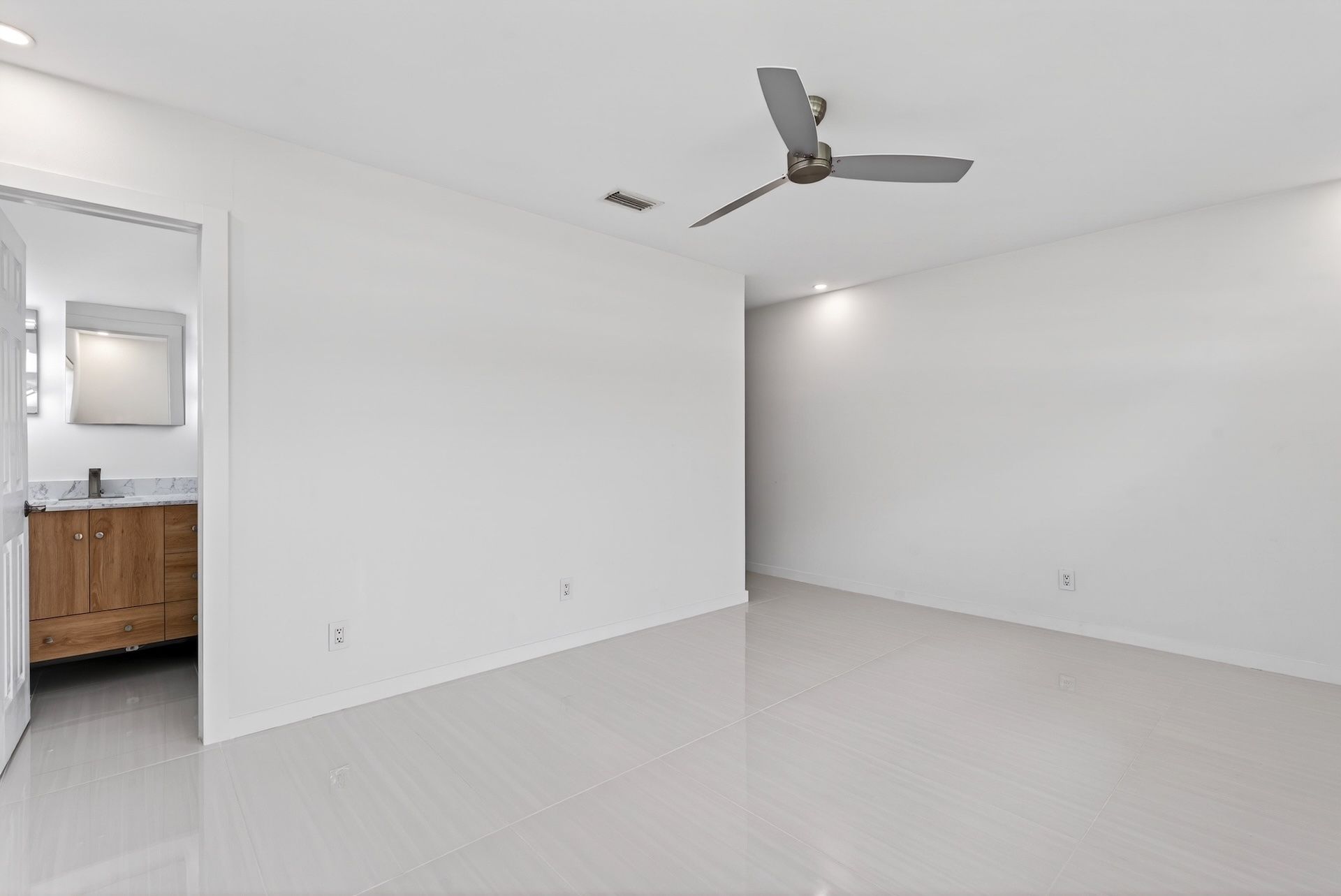 648 NW 30th Court Wilton Manors FL 33311