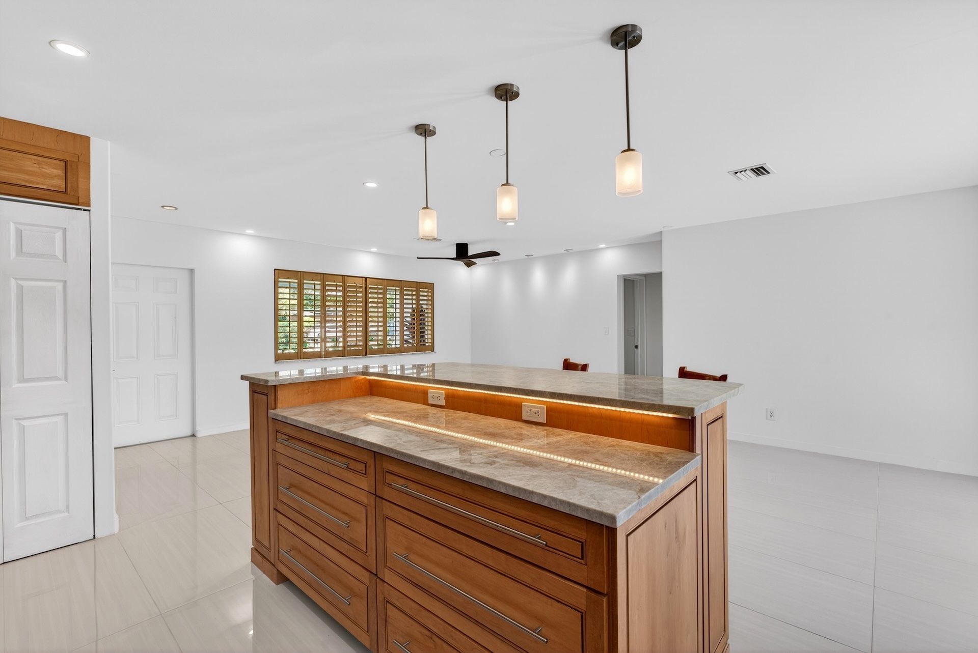 648 NW 30th Court Wilton Manors FL 33311