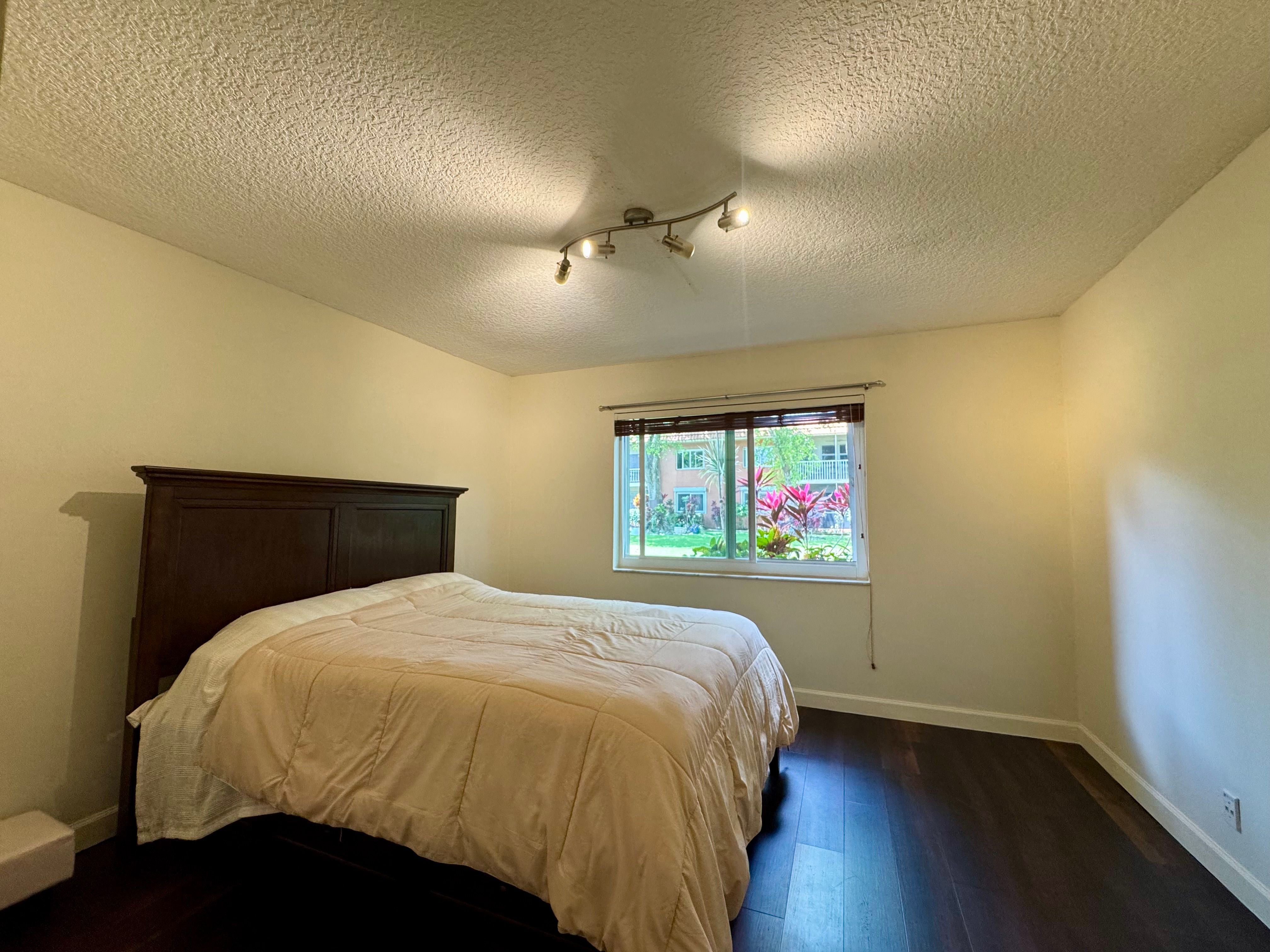 1920 NE 1st Terrace Wilton Manors FL 33305