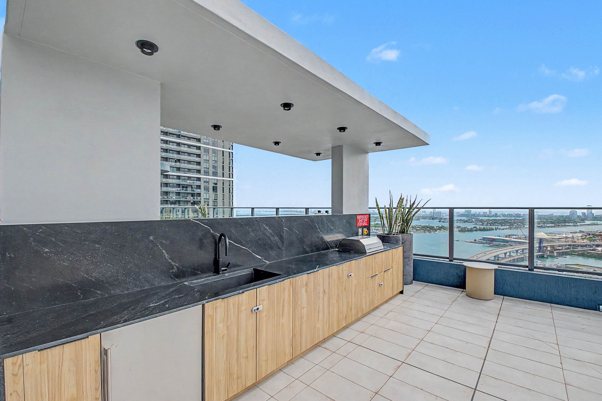 121 NE 5th Street Miami FL 33132