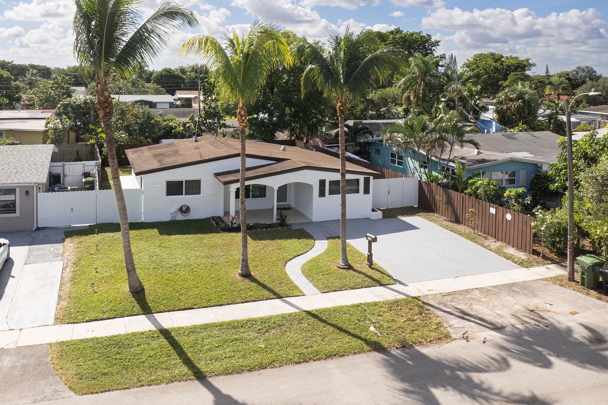 3524 SW 14th Street Fort Lauderdale FL 33312