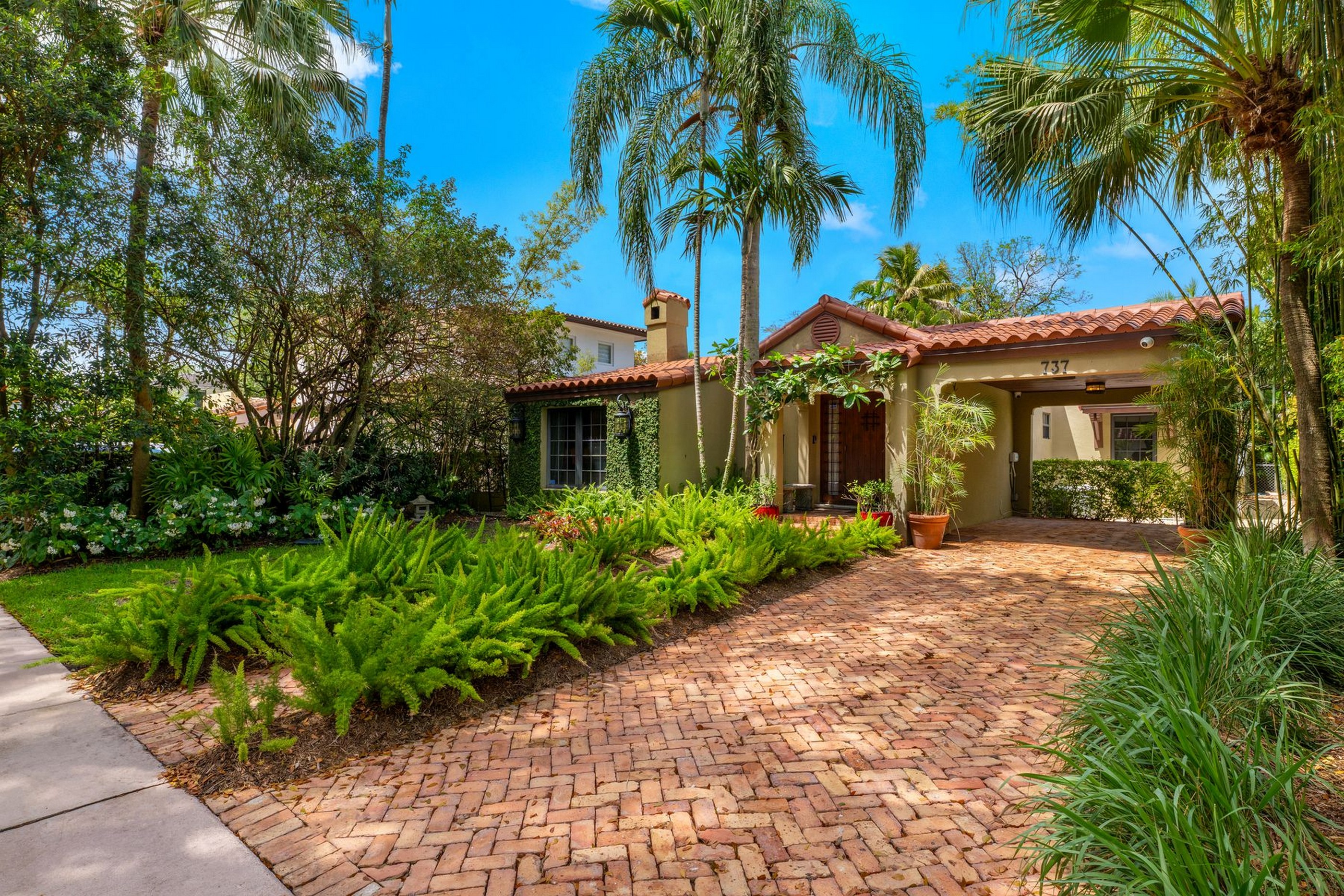 737 Majorca Avenue Coral Gables FL 33134