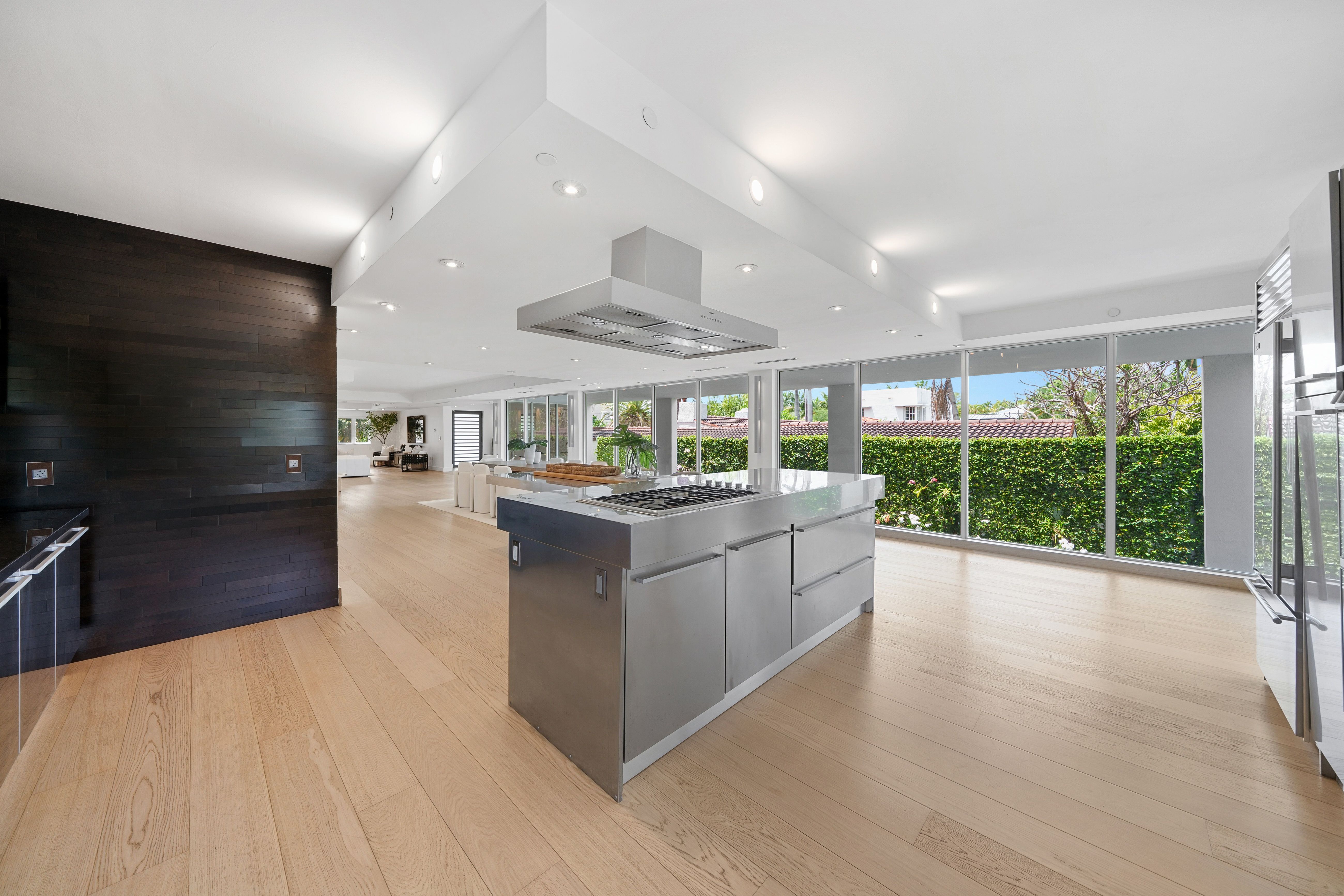 215 Palm Avenue Miami Beach FL 33139