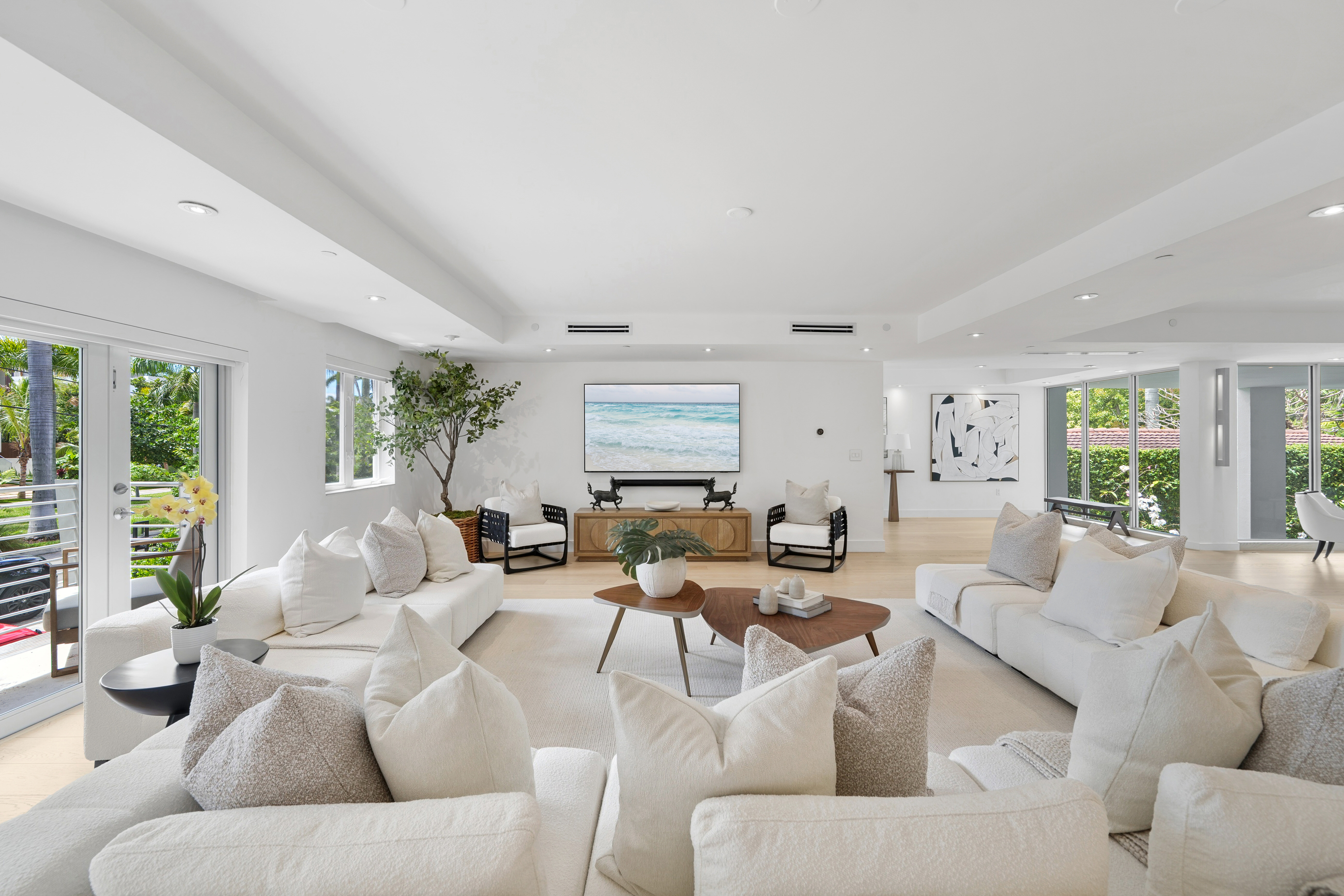 215 Palm Avenue Miami Beach FL 33139