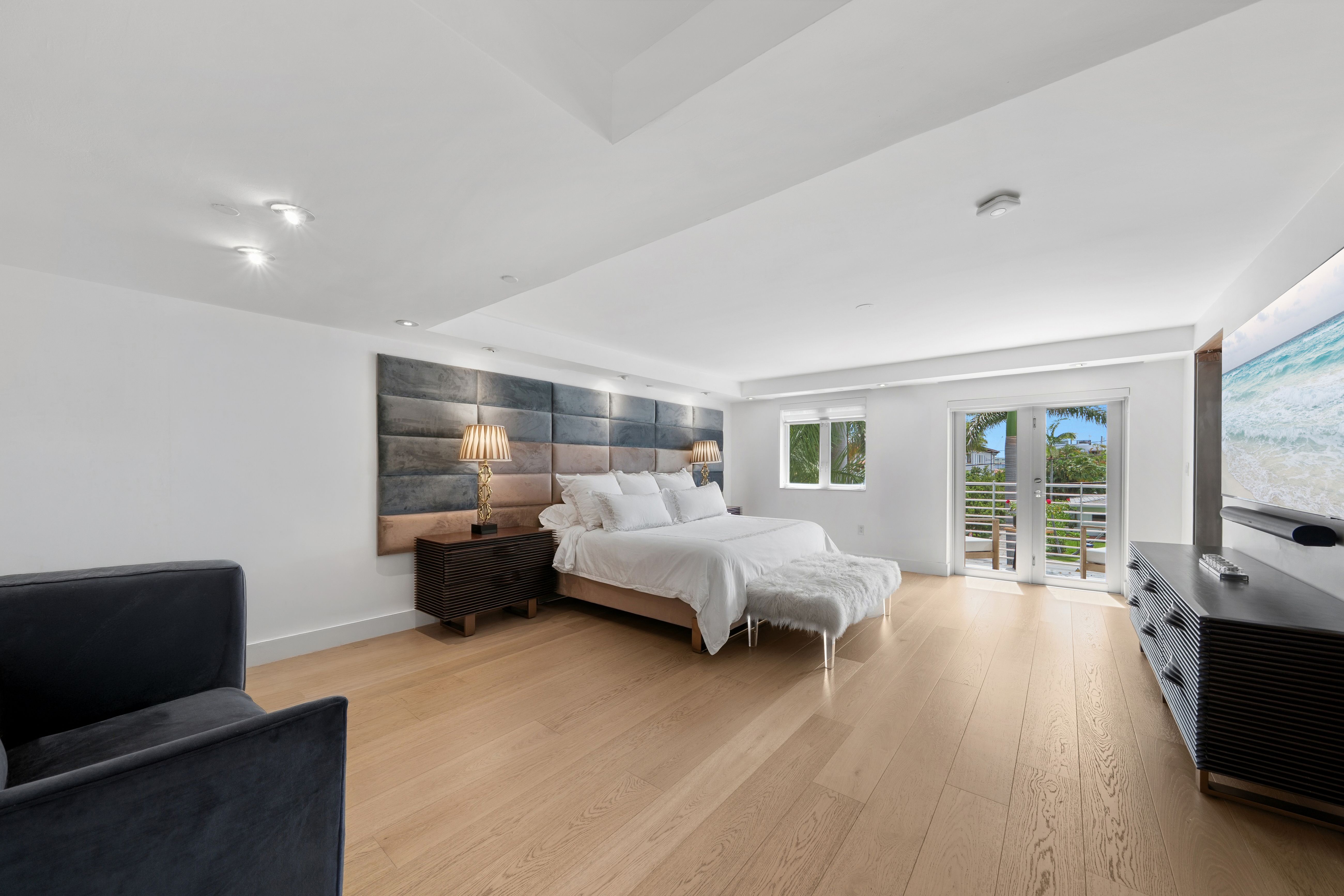 215 Palm Avenue Miami Beach FL 33139