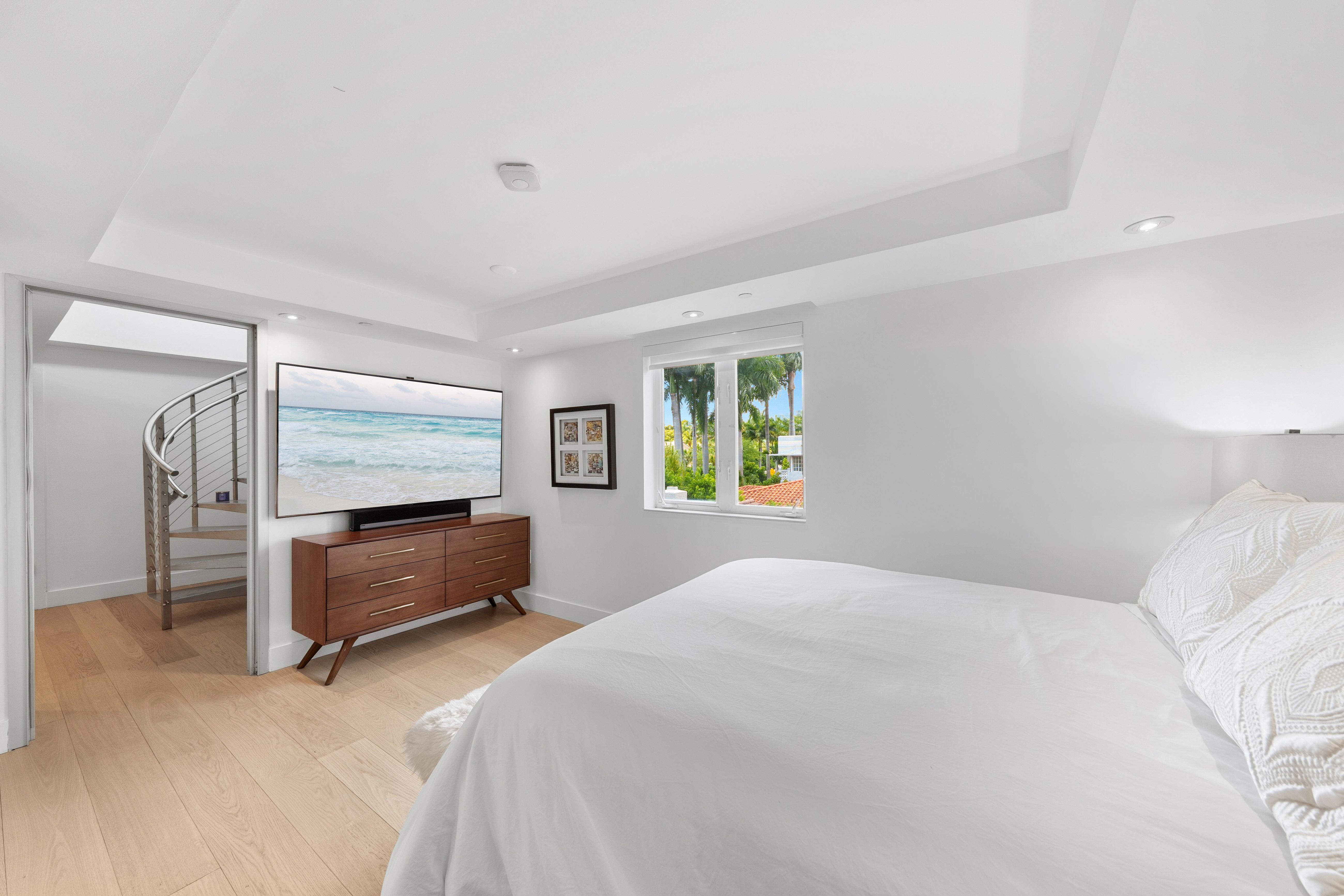 215 Palm Avenue Miami Beach FL 33139