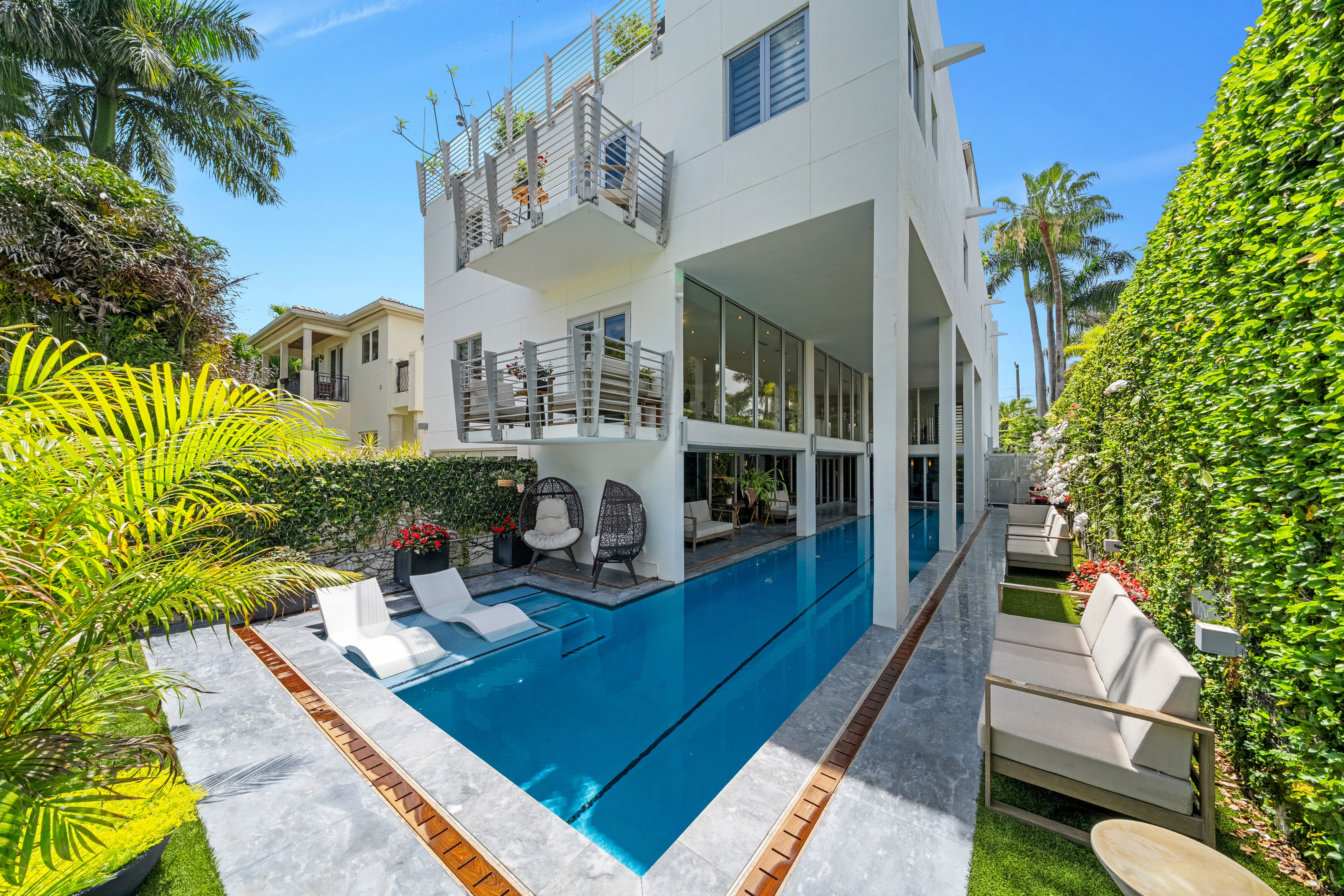 215 Palm Avenue Miami Beach FL 33139