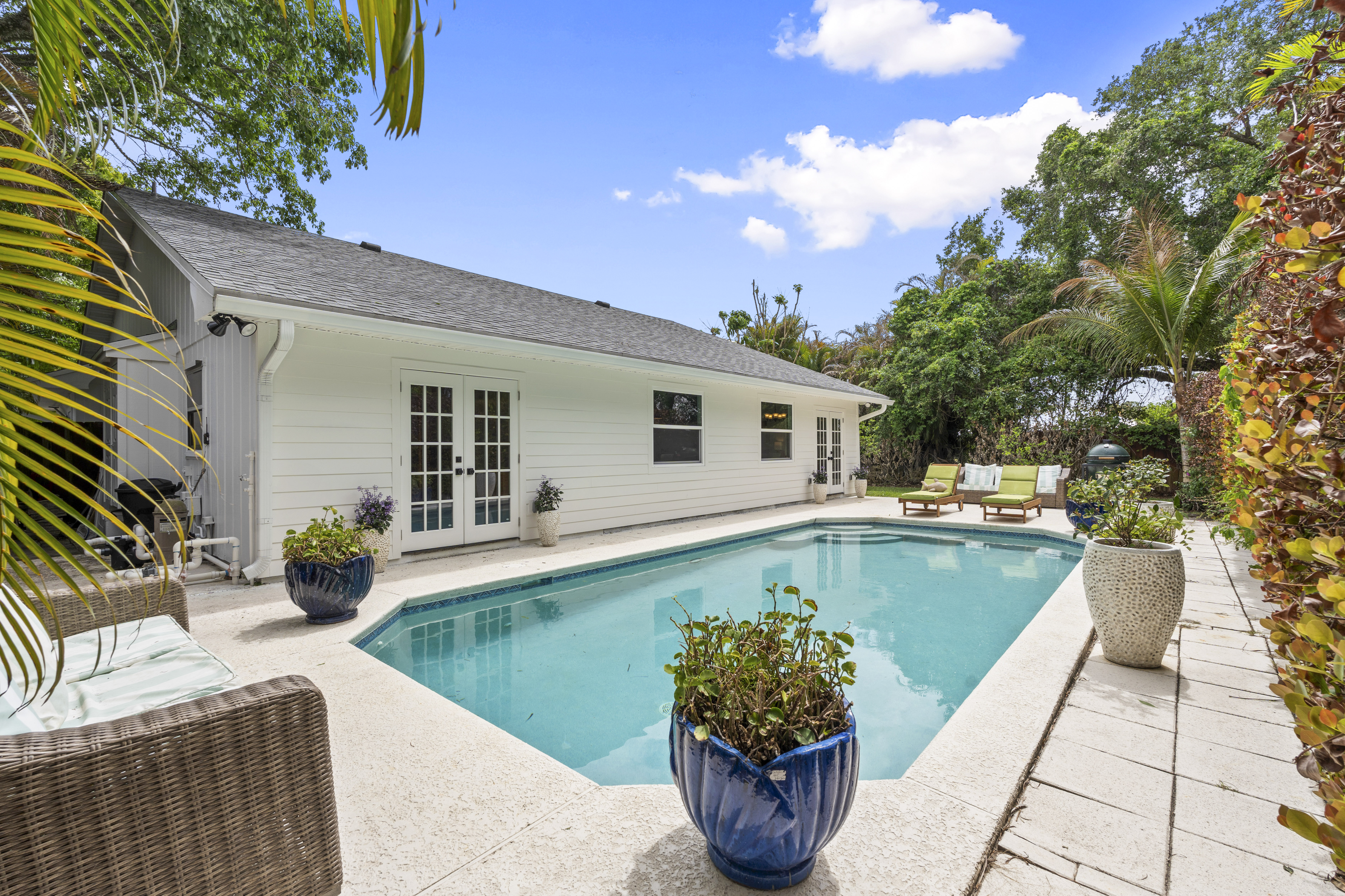 1904 NE Avenida Dracaena Jensen Beach FL 34957