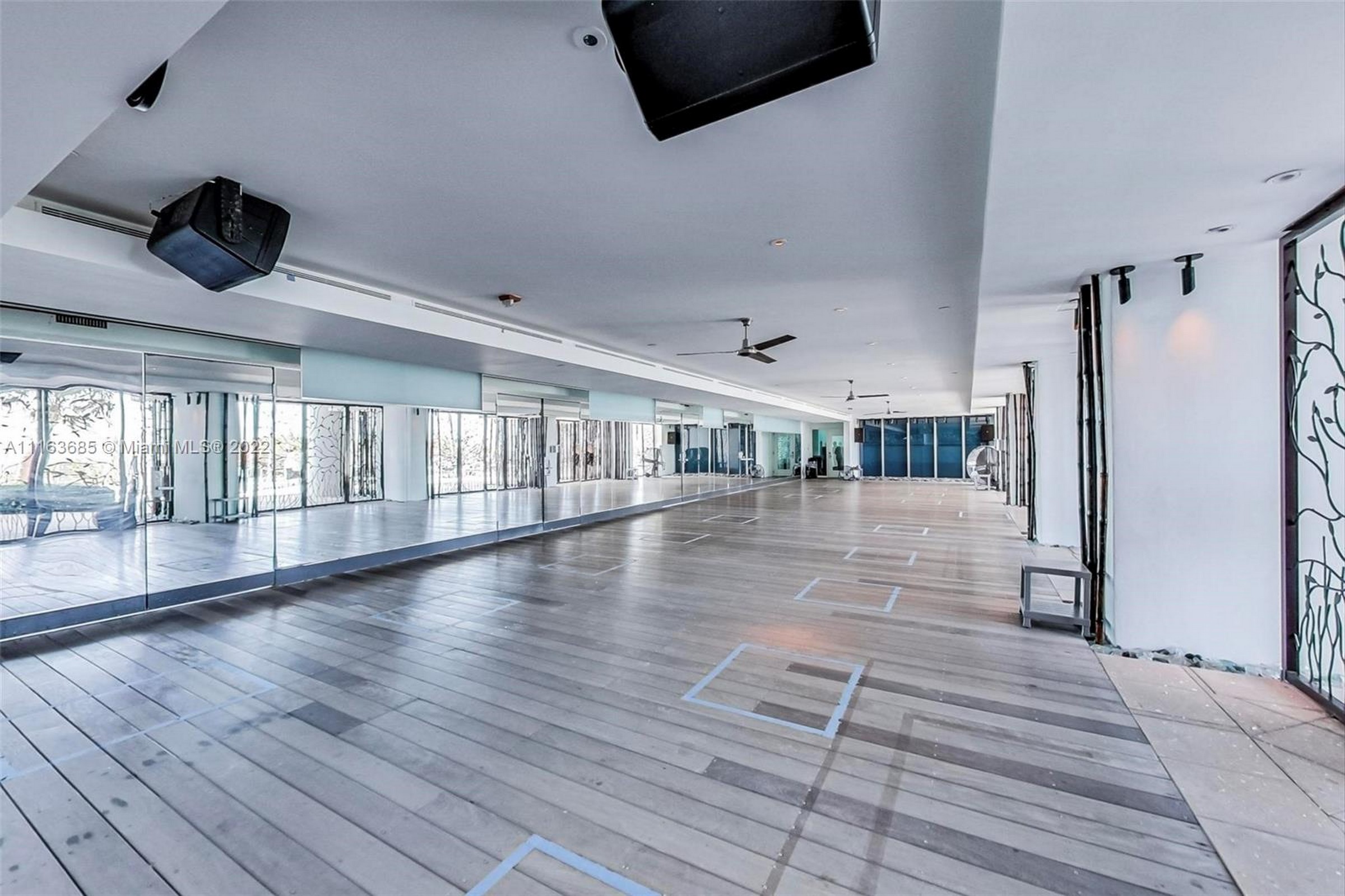 6801 Collins Avenue Miami Beach FL 33141