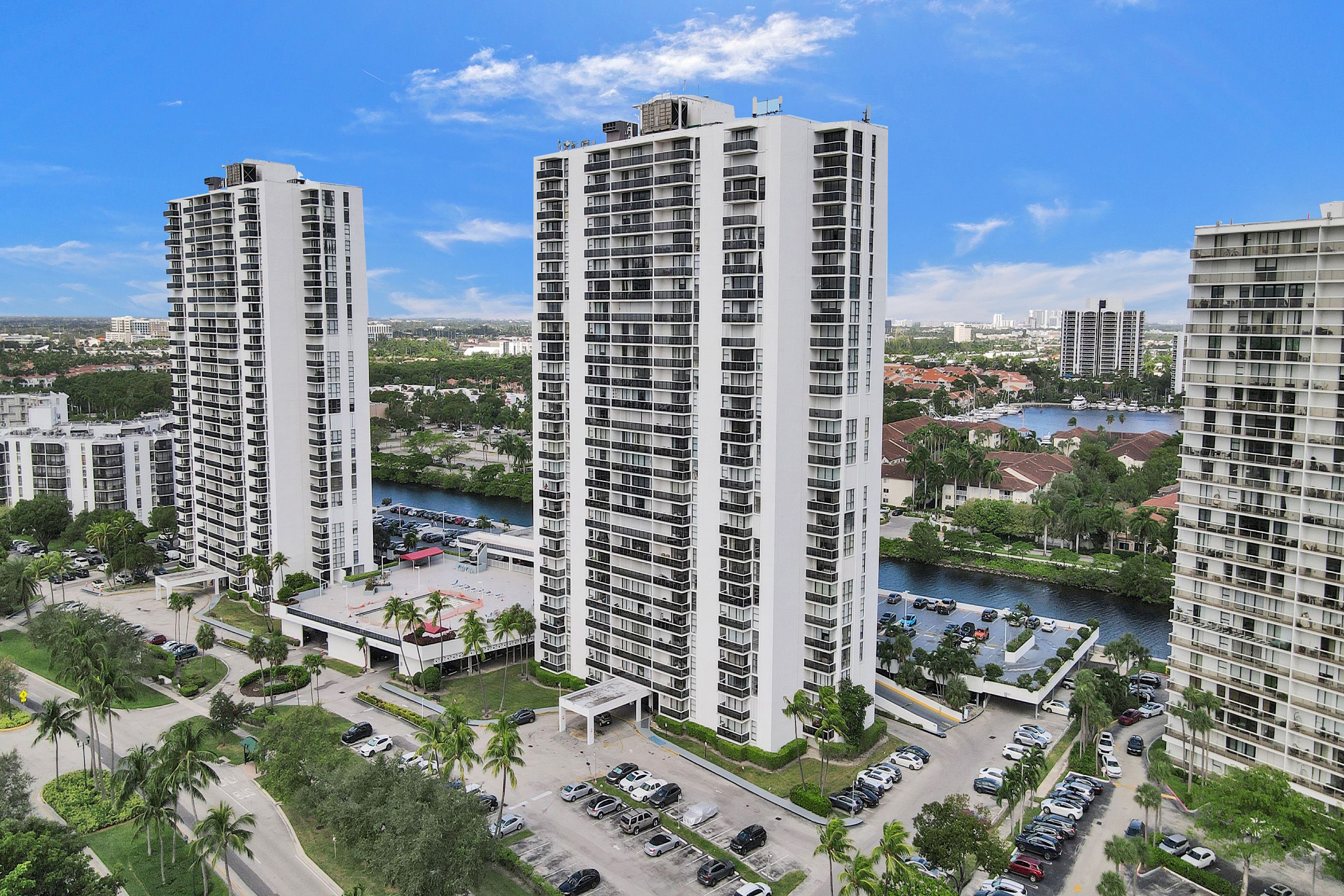 3625 N Country Club Drive Aventura FL 33180