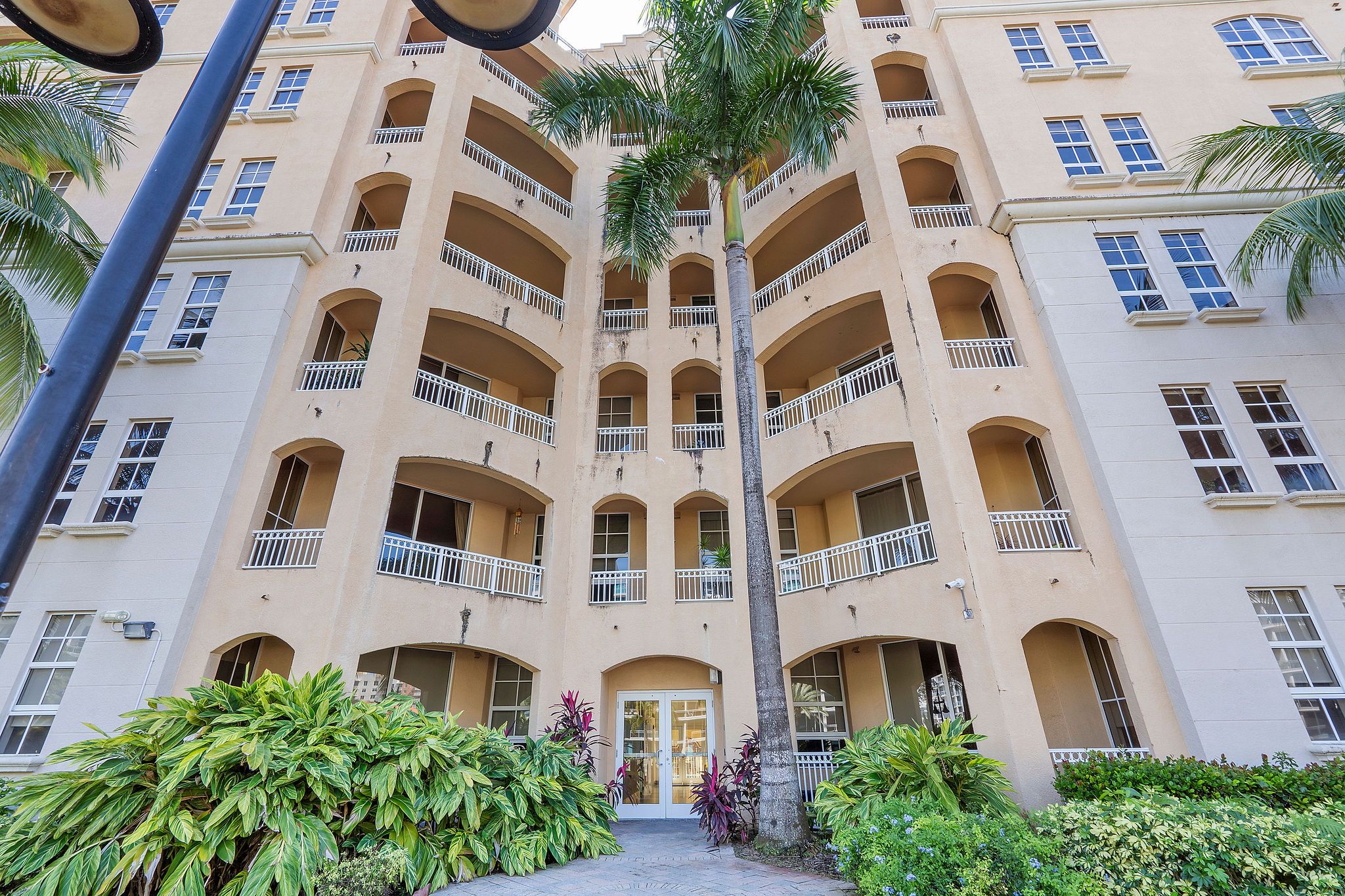 3001 NE 185th Street Aventura FL 33180