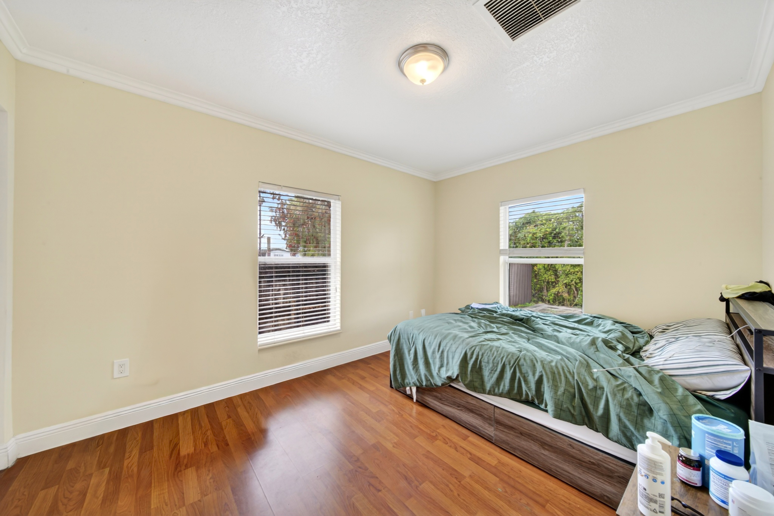 6881 SW 27th Street Miami FL 33155