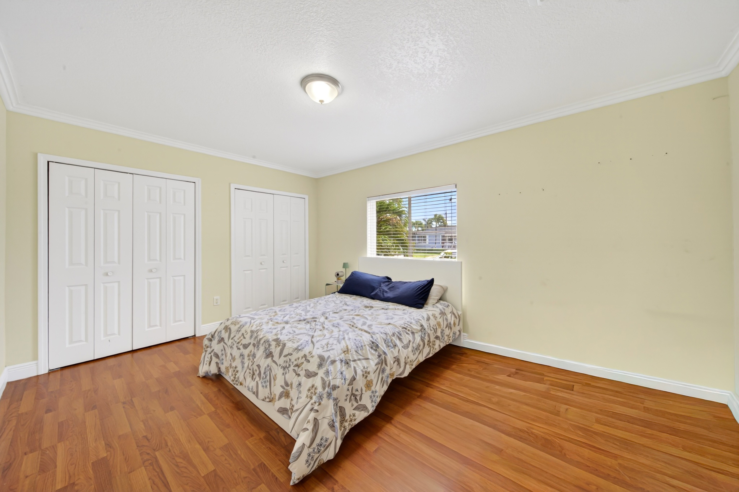 6881 SW 27th Street Miami FL 33155