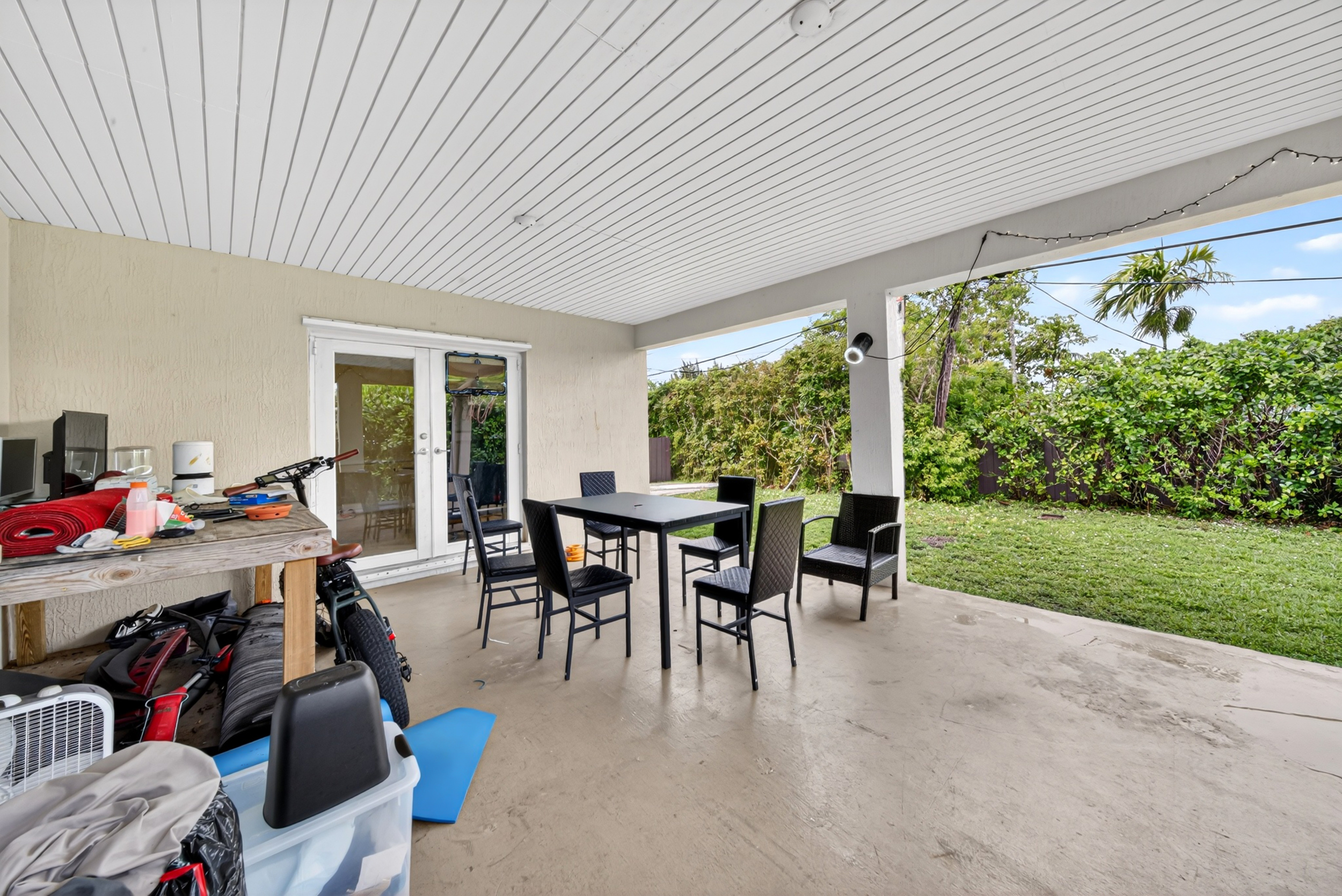 6881 SW 27th Street Miami FL 33155