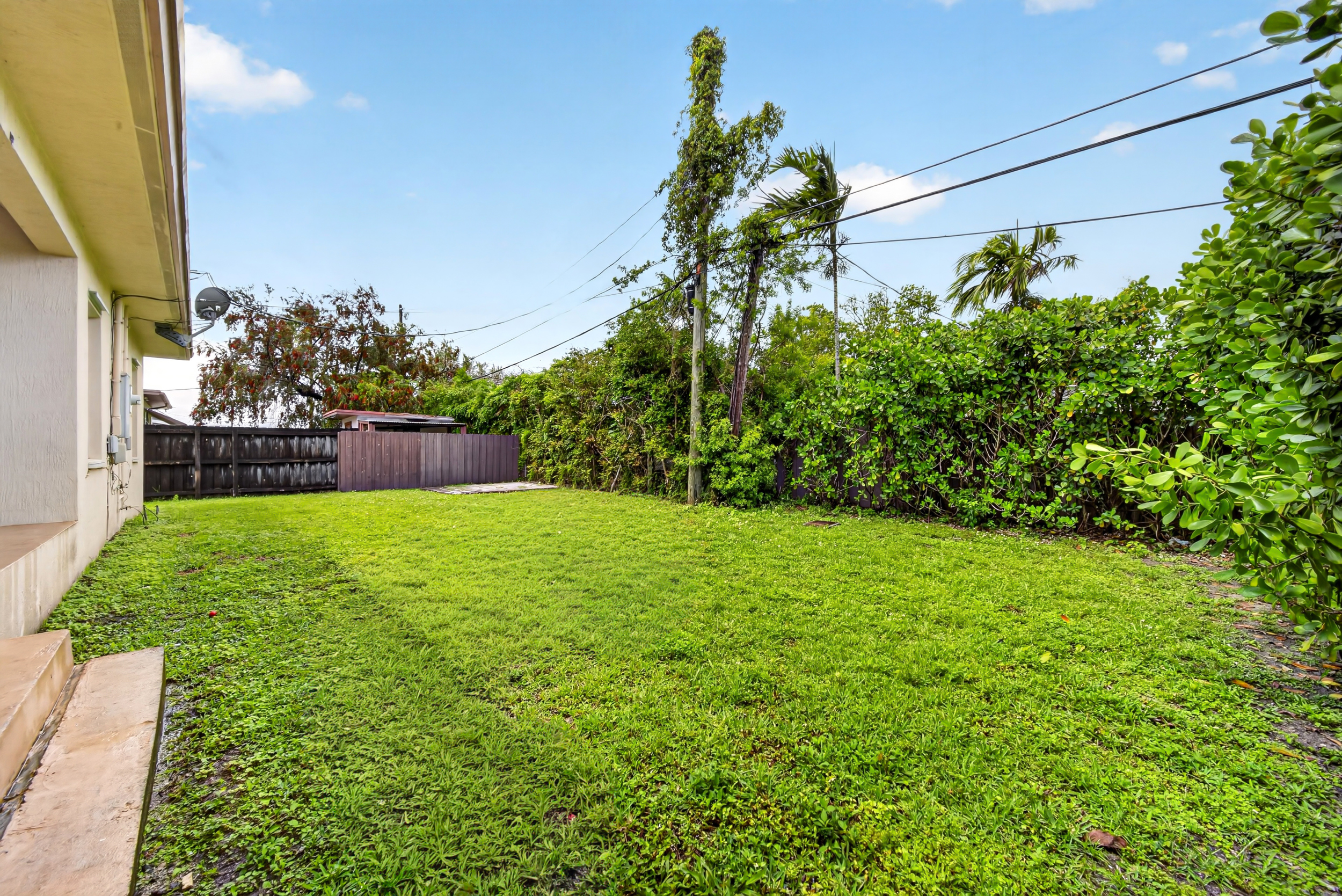 6881 SW 27th Street Miami FL 33155