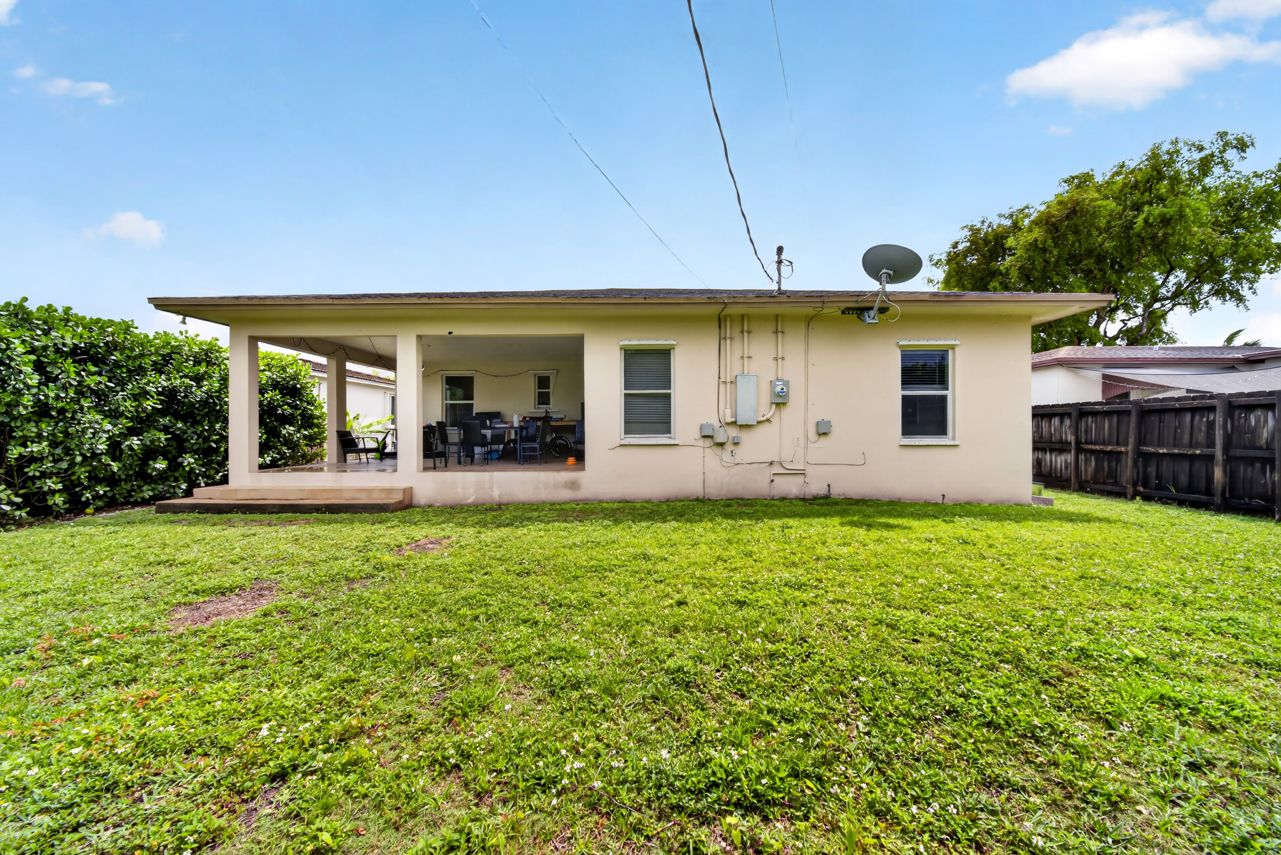 6881 SW 27th Street Miami FL 33155