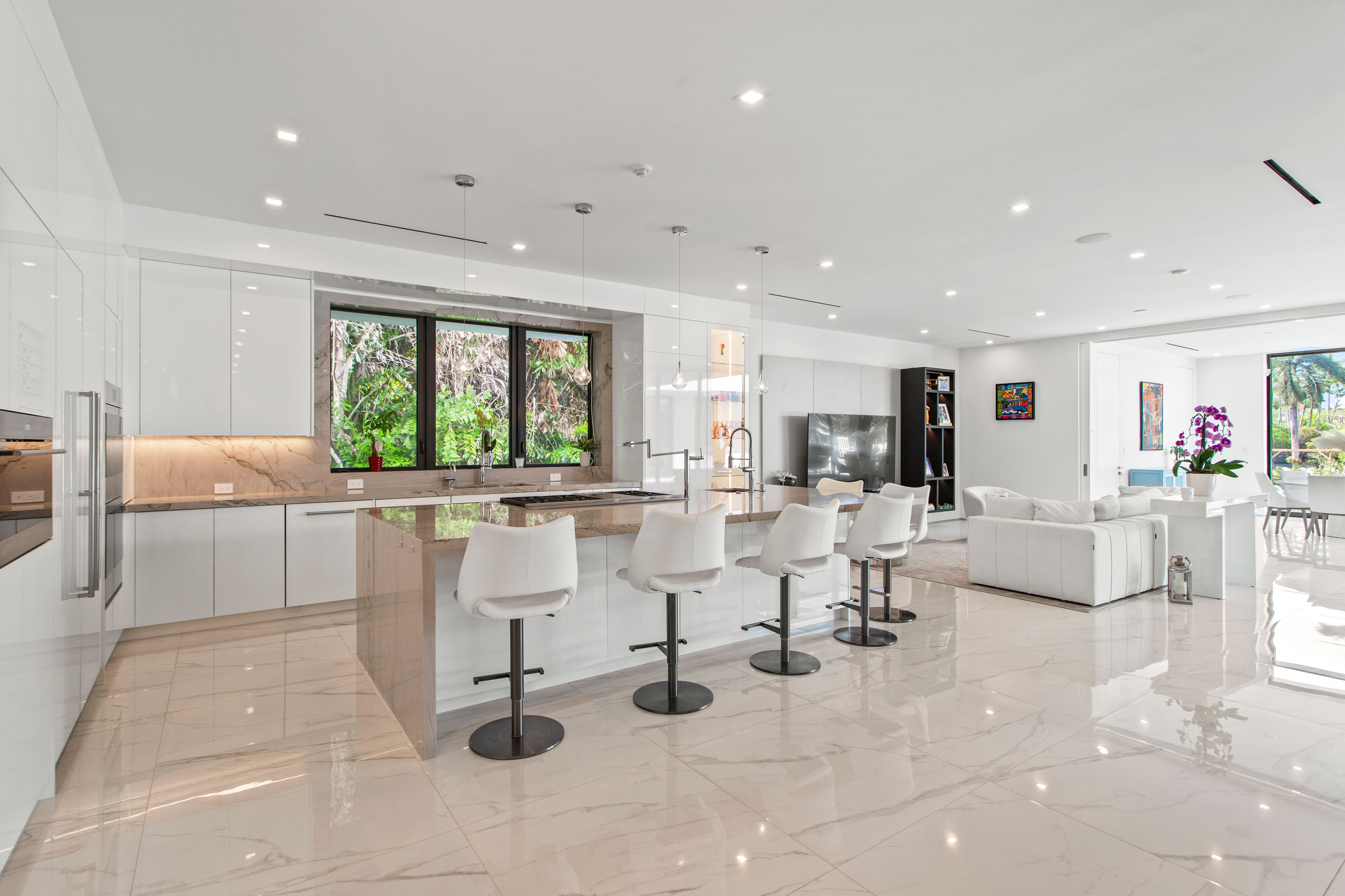 922 NE 78th Street Miami FL 33138