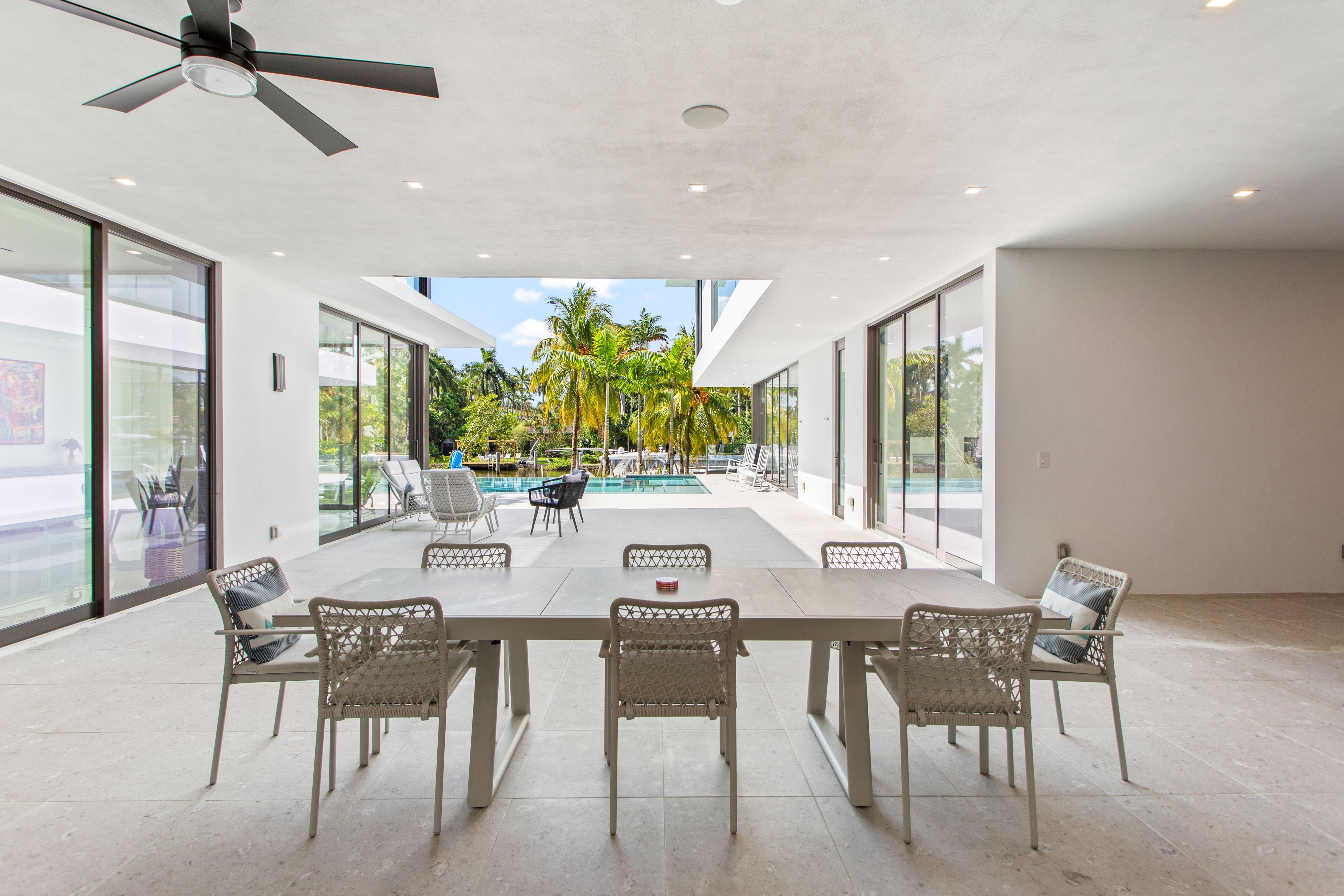 922 NE 78th Street Miami FL 33138