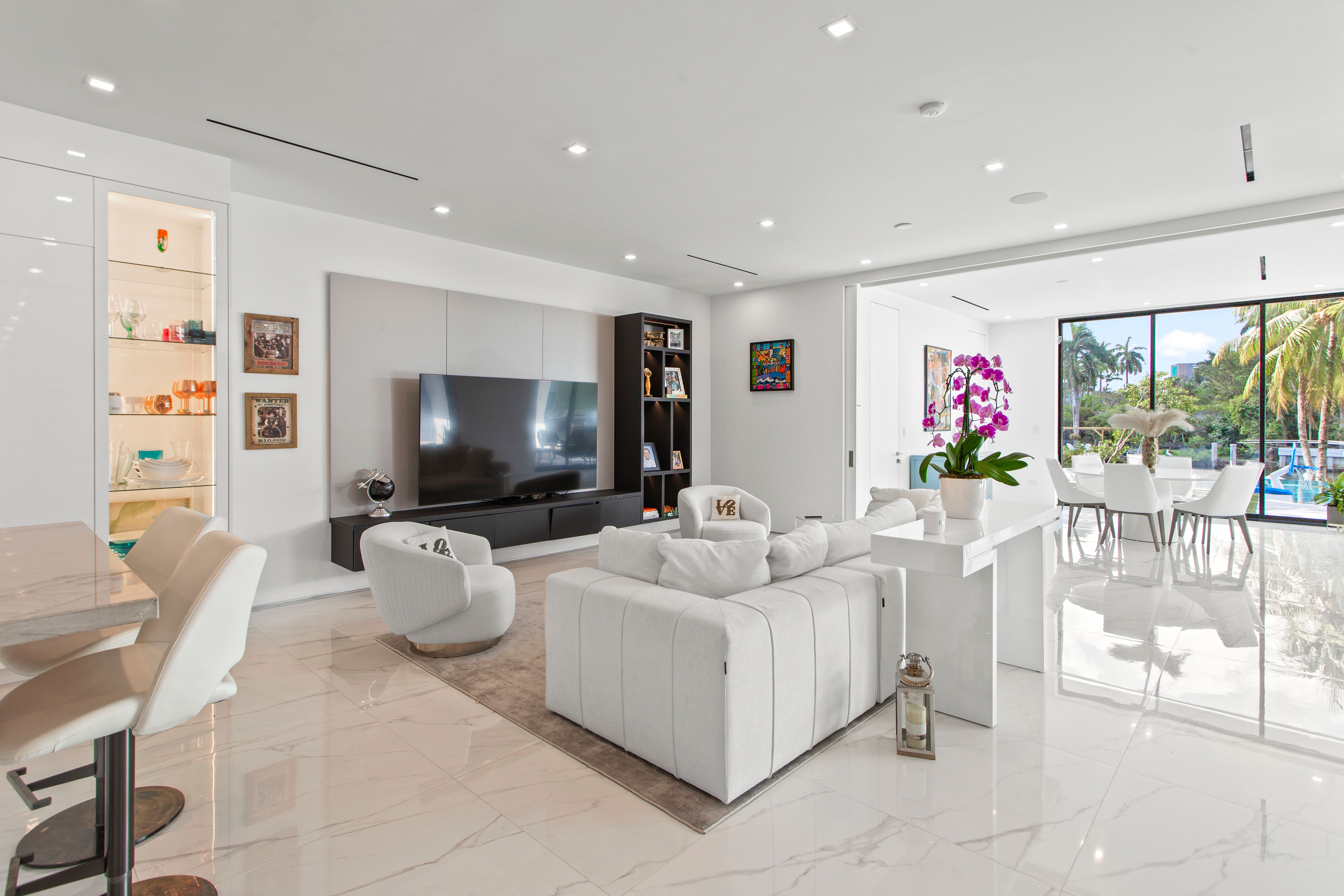 922 NE 78th Street Miami FL 33138
