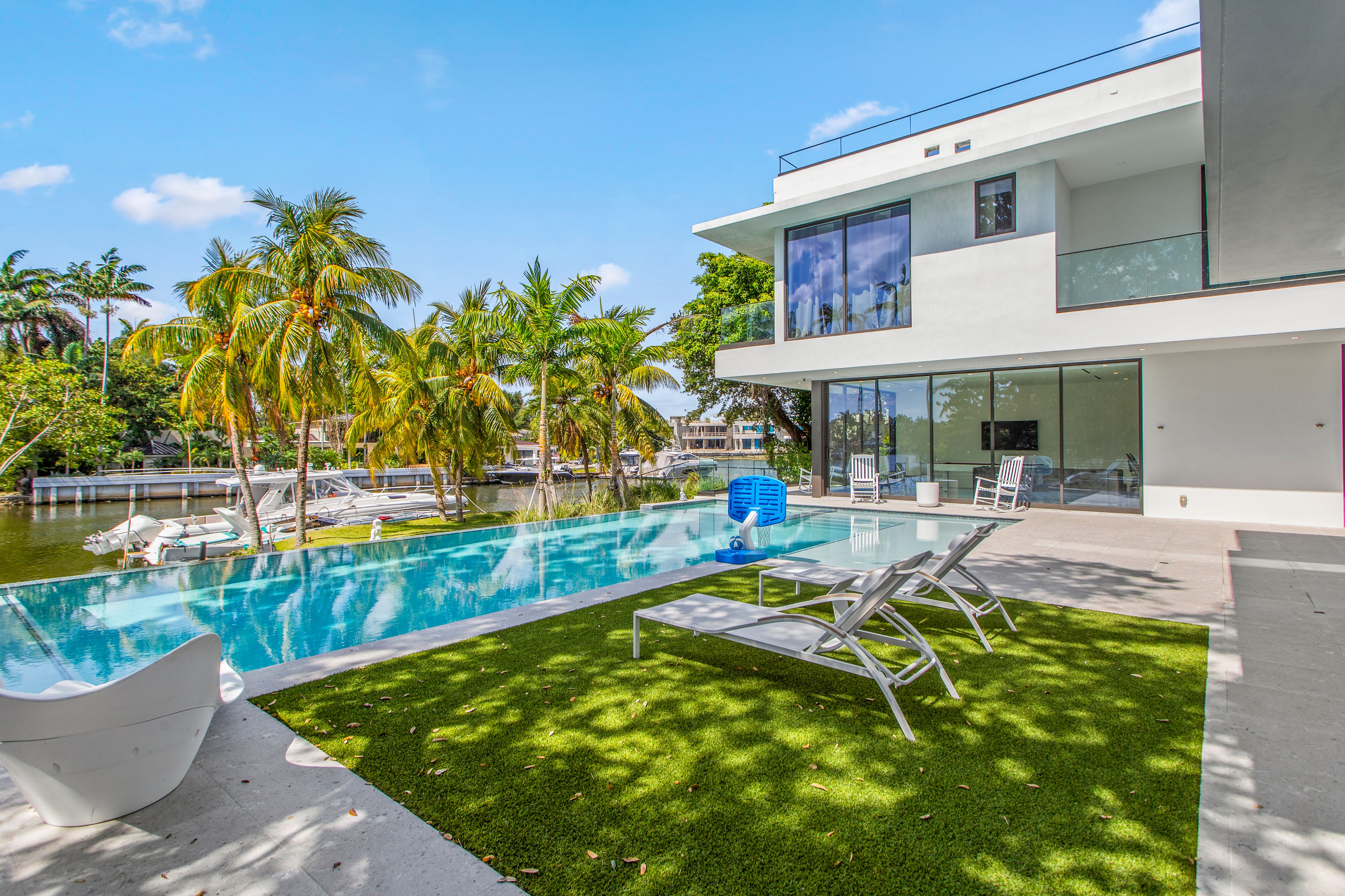 922 NE 78th Street Miami FL 33138