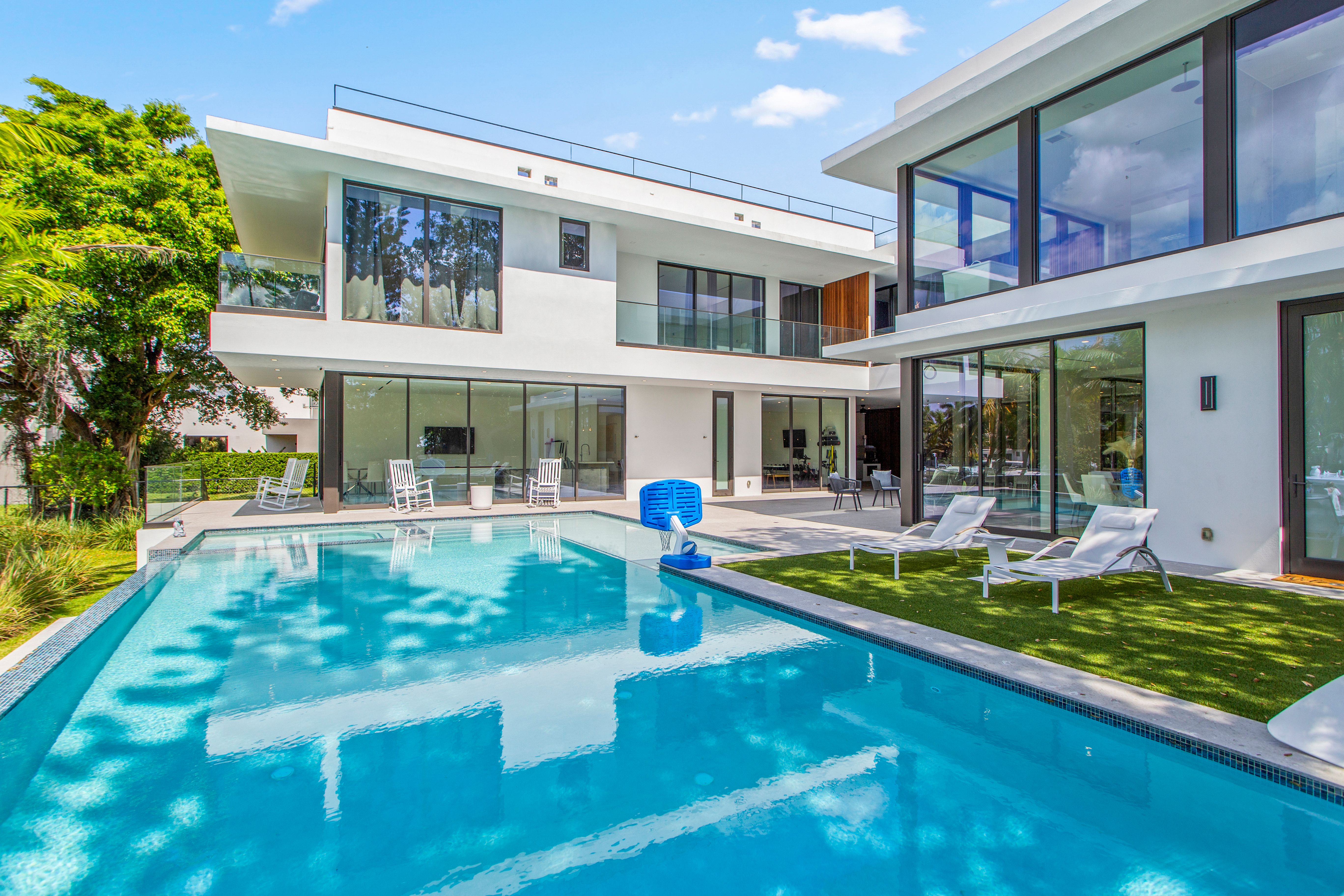 922 NE 78th Street Miami FL 33138
