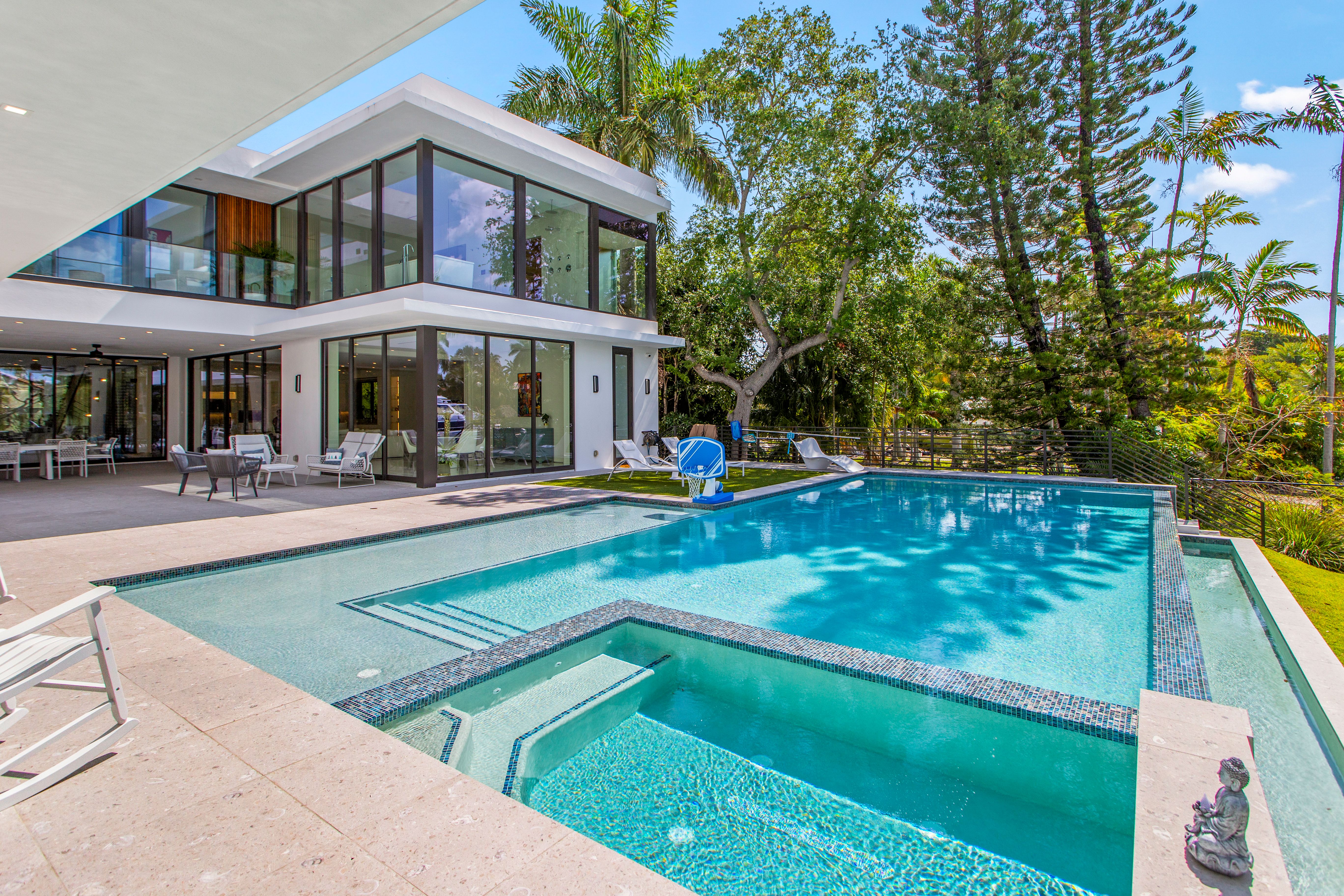 922 NE 78th Street Miami FL 33138
