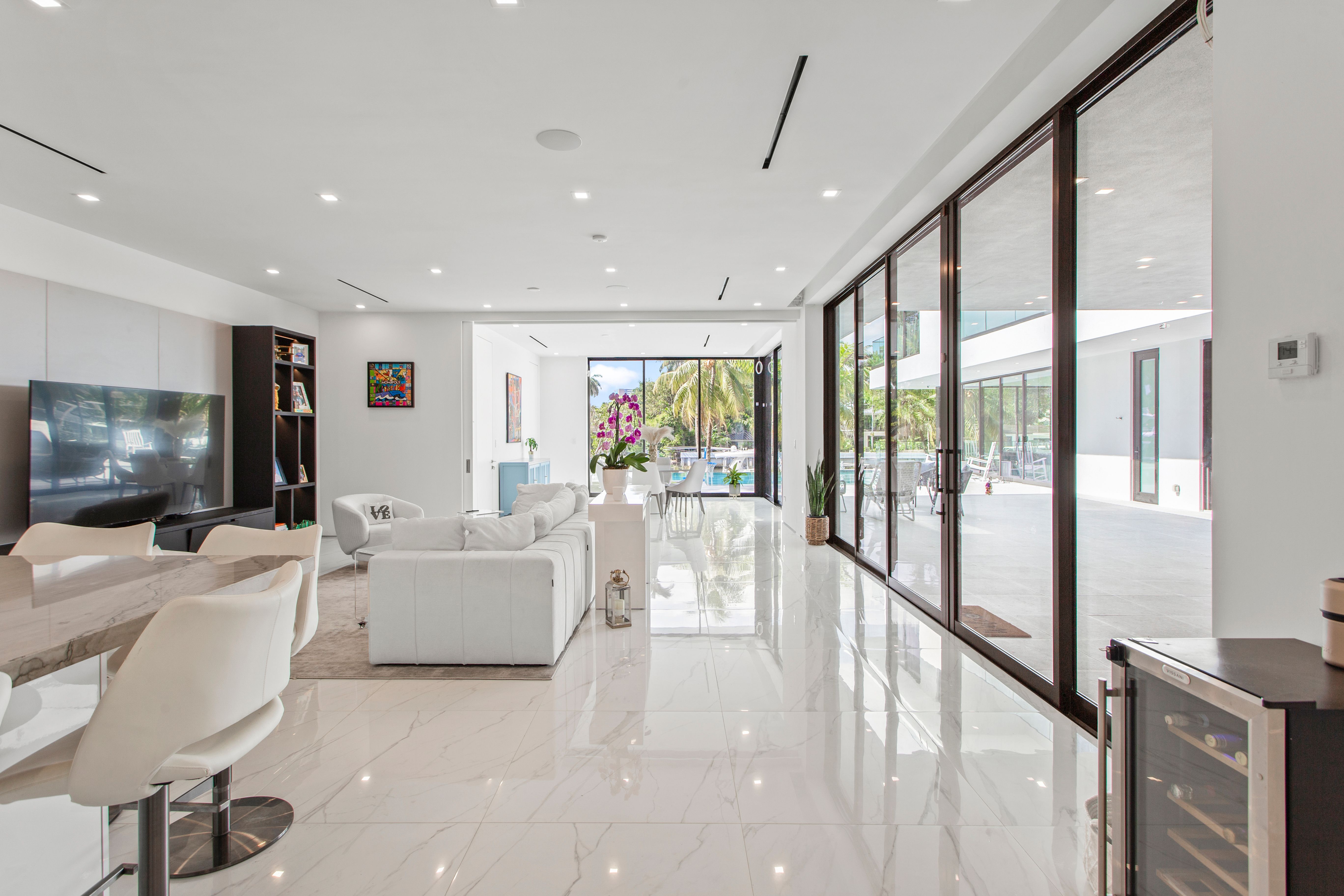 922 NE 78th Street Miami FL 33138
