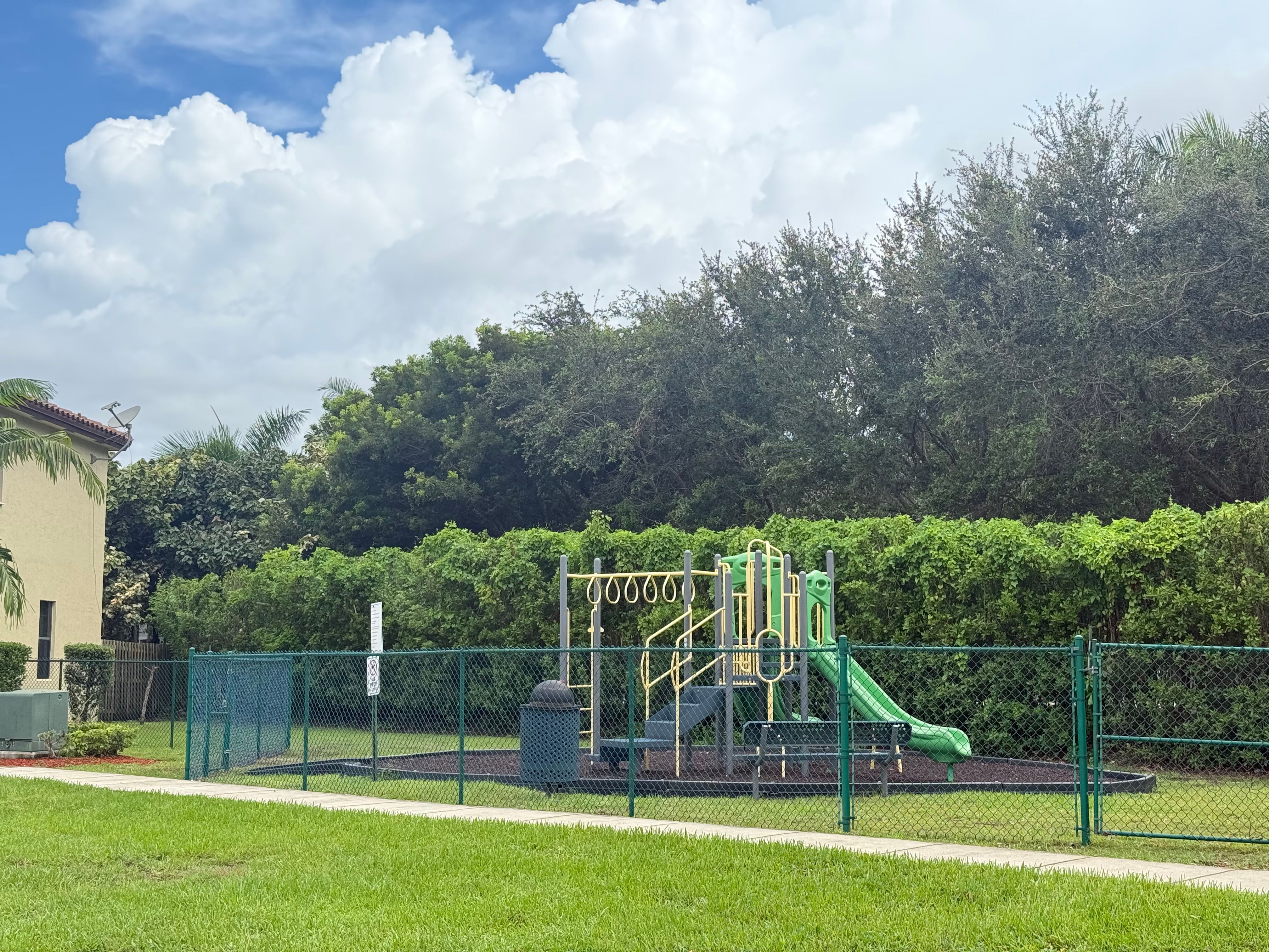 3211 SE 7th Street Homestead FL 33033