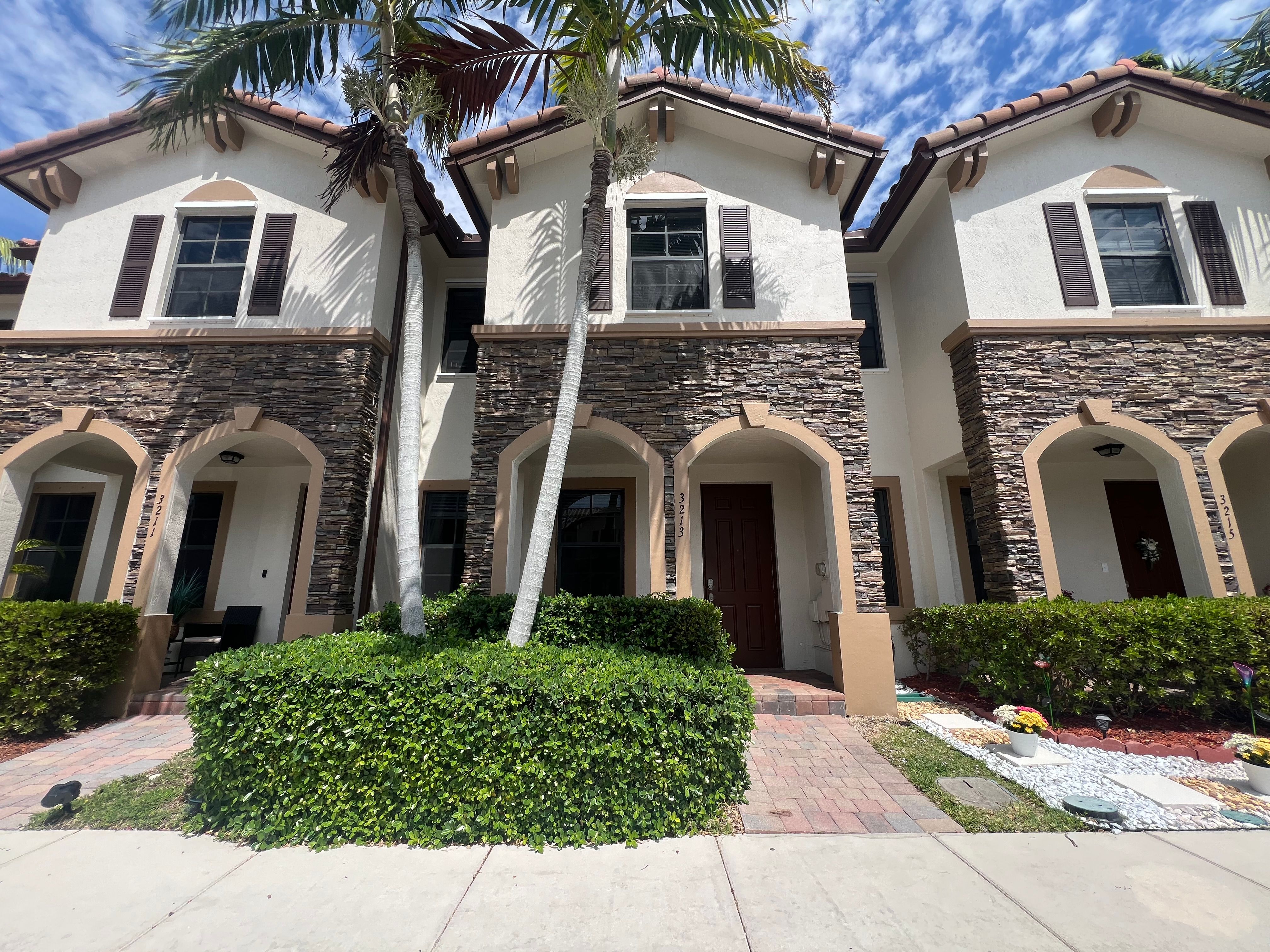 3211 SE 7th Street Homestead FL 33033