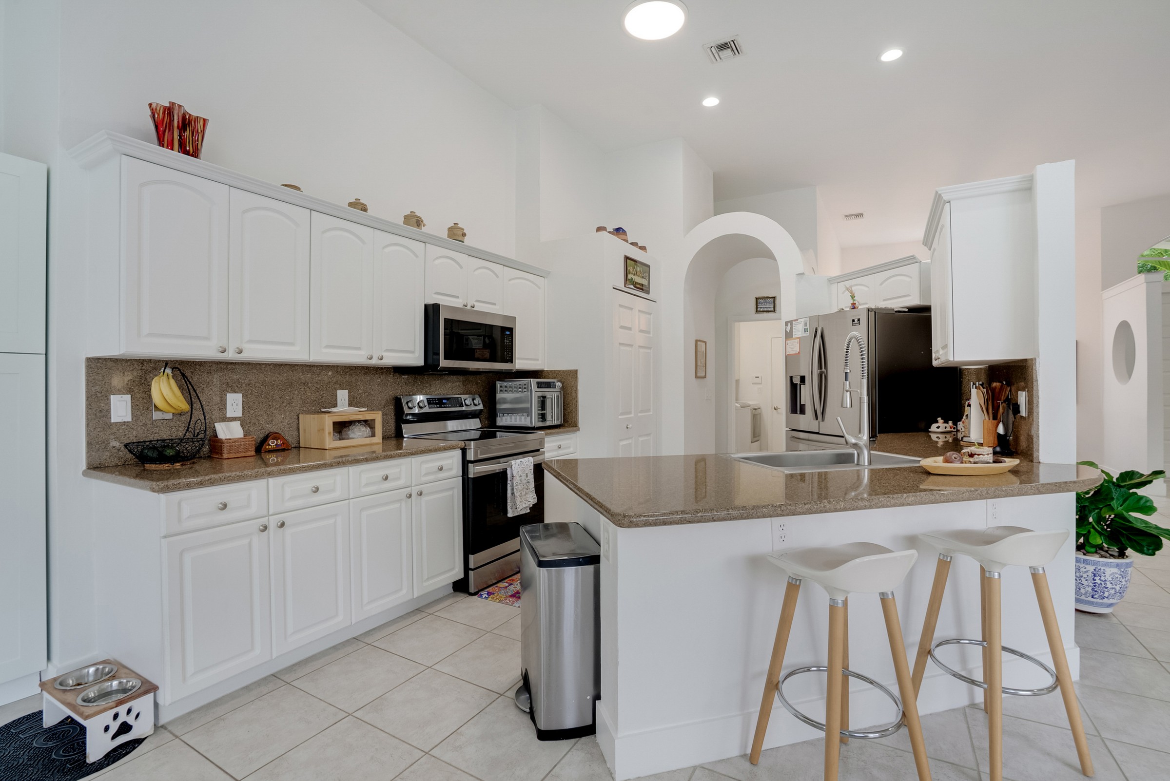 3085 Lakewood Circle Weston FL 33332