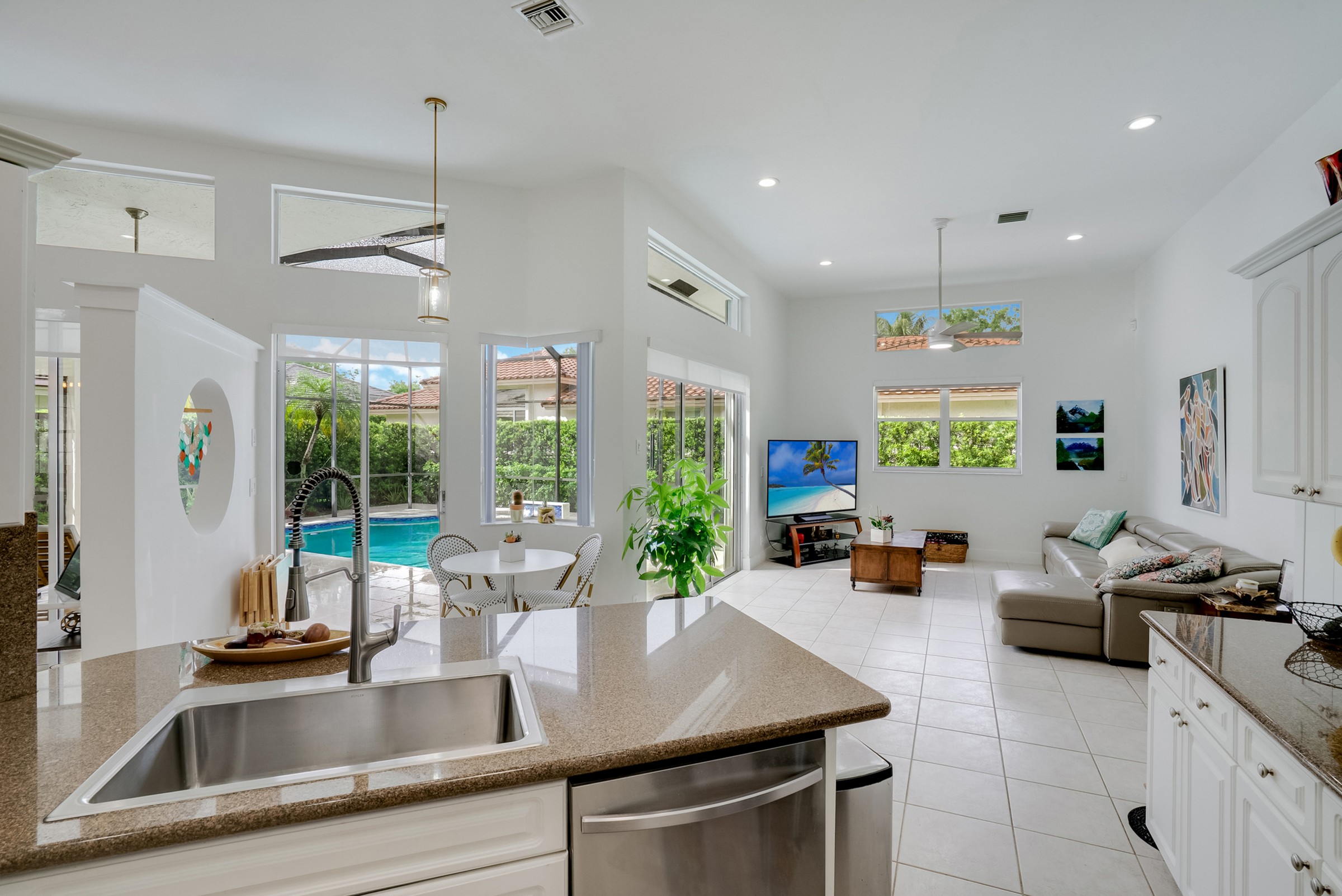 3085 Lakewood Circle Weston FL 33332