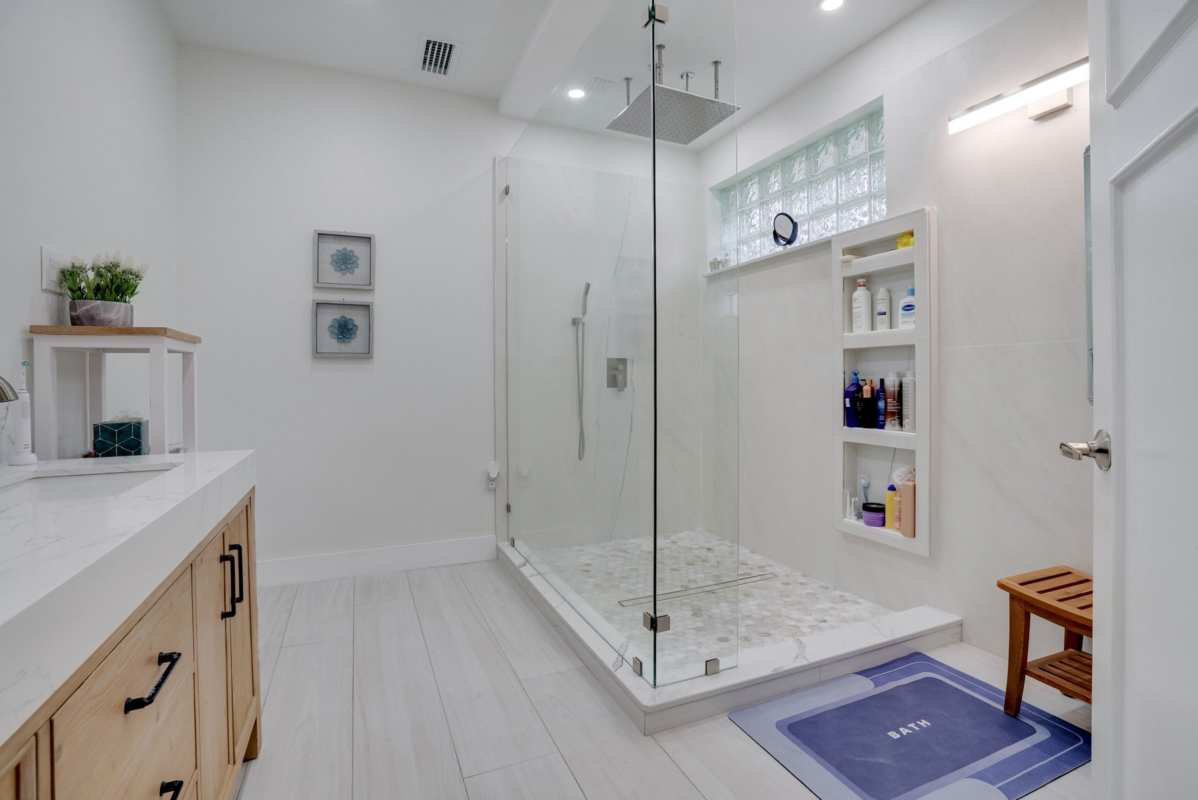 3085 Lakewood Circle Weston FL 33332