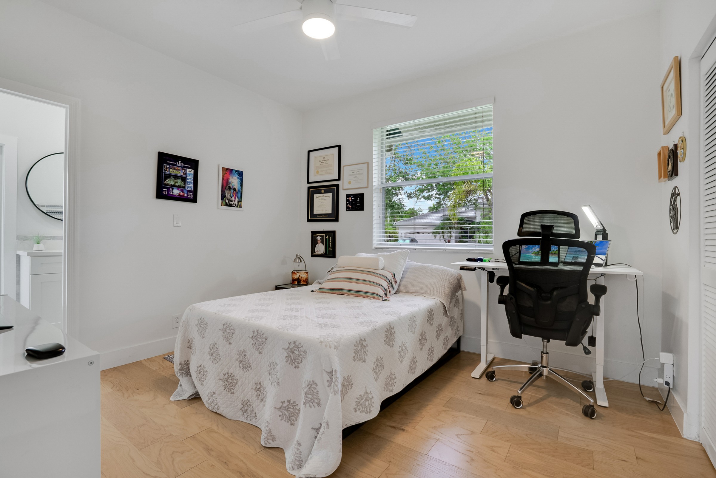 3085 Lakewood Circle Weston FL 33332