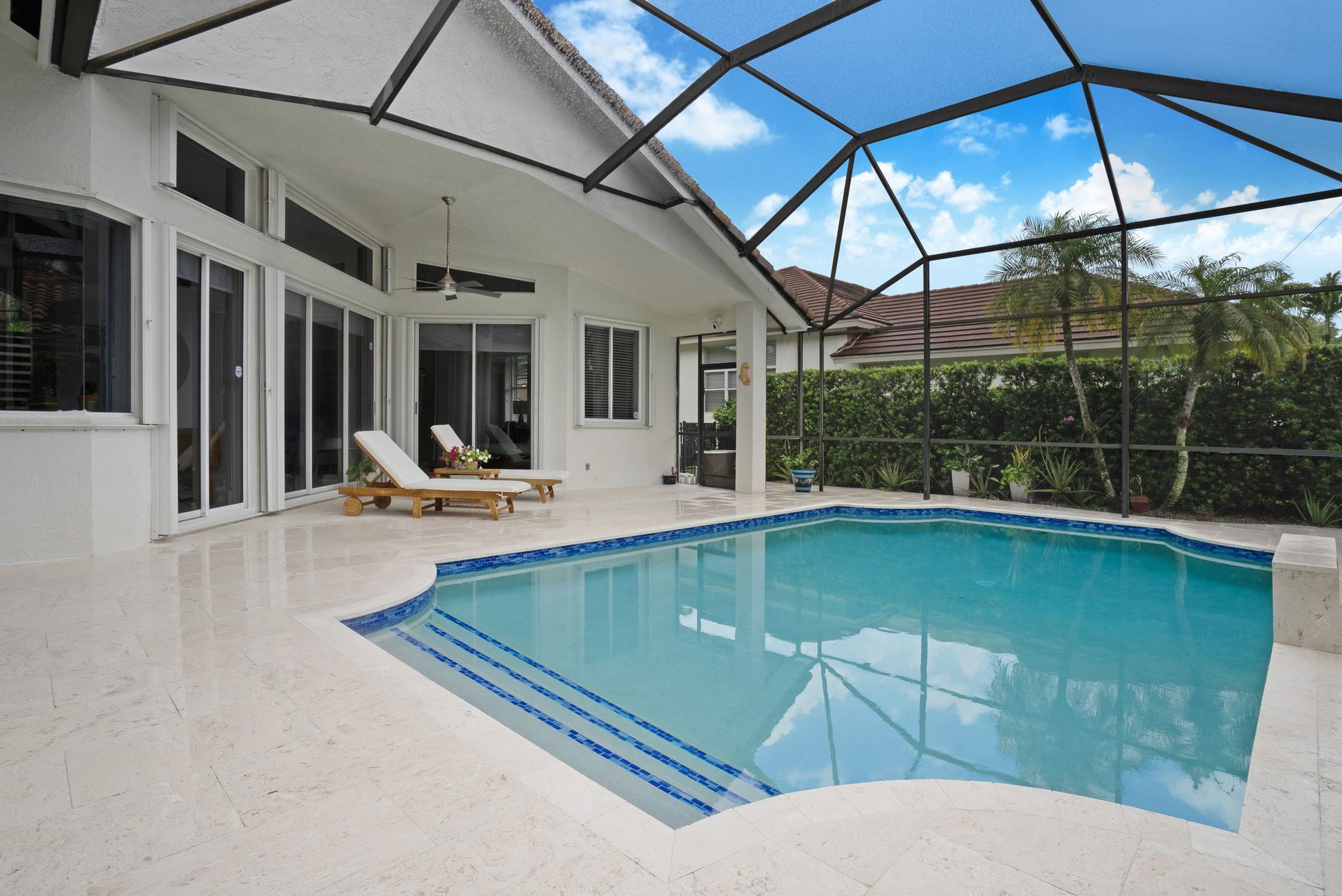 3085 Lakewood Circle Weston FL 33332