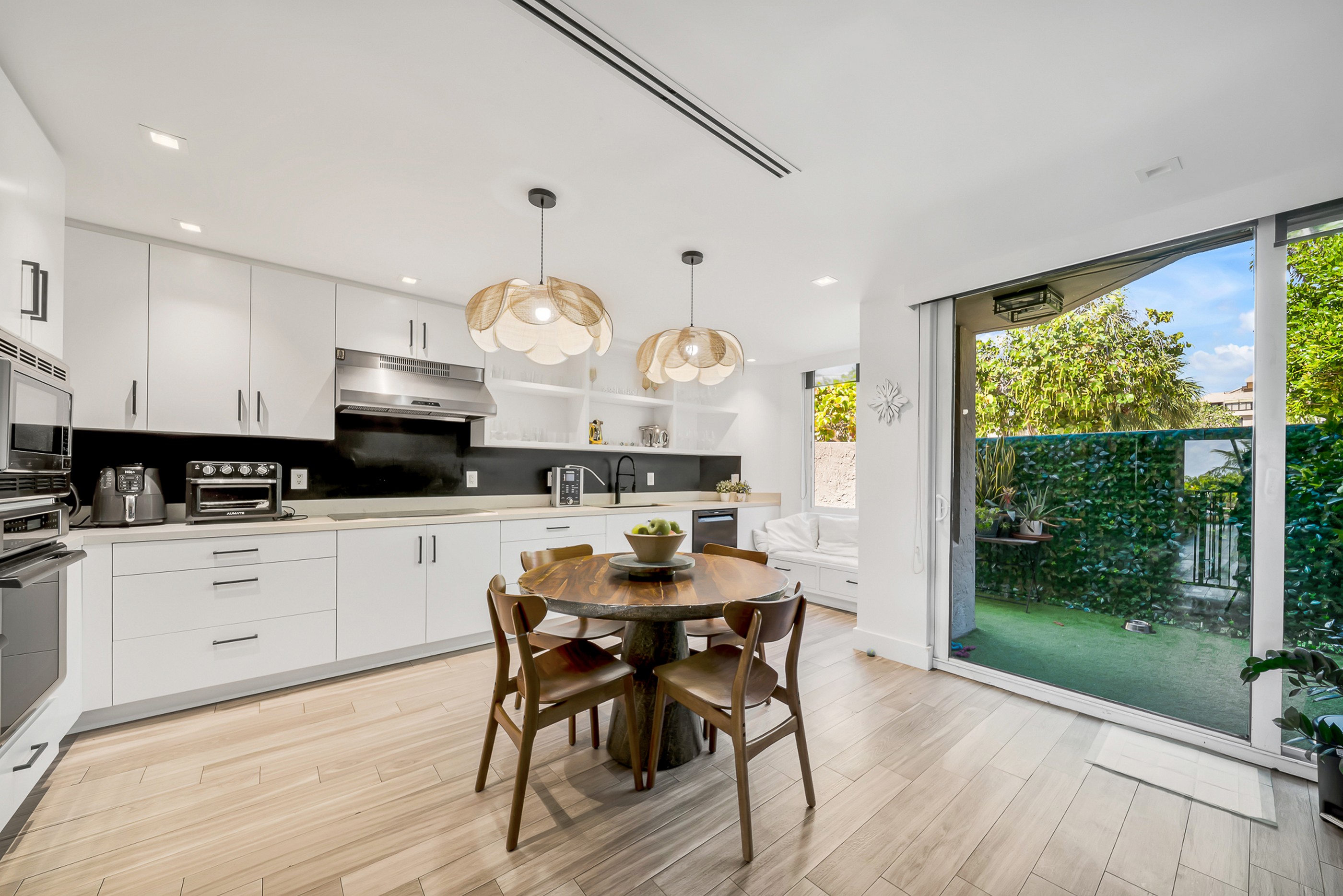 201 Crandon Boulevard Key Biscayne FL 33149