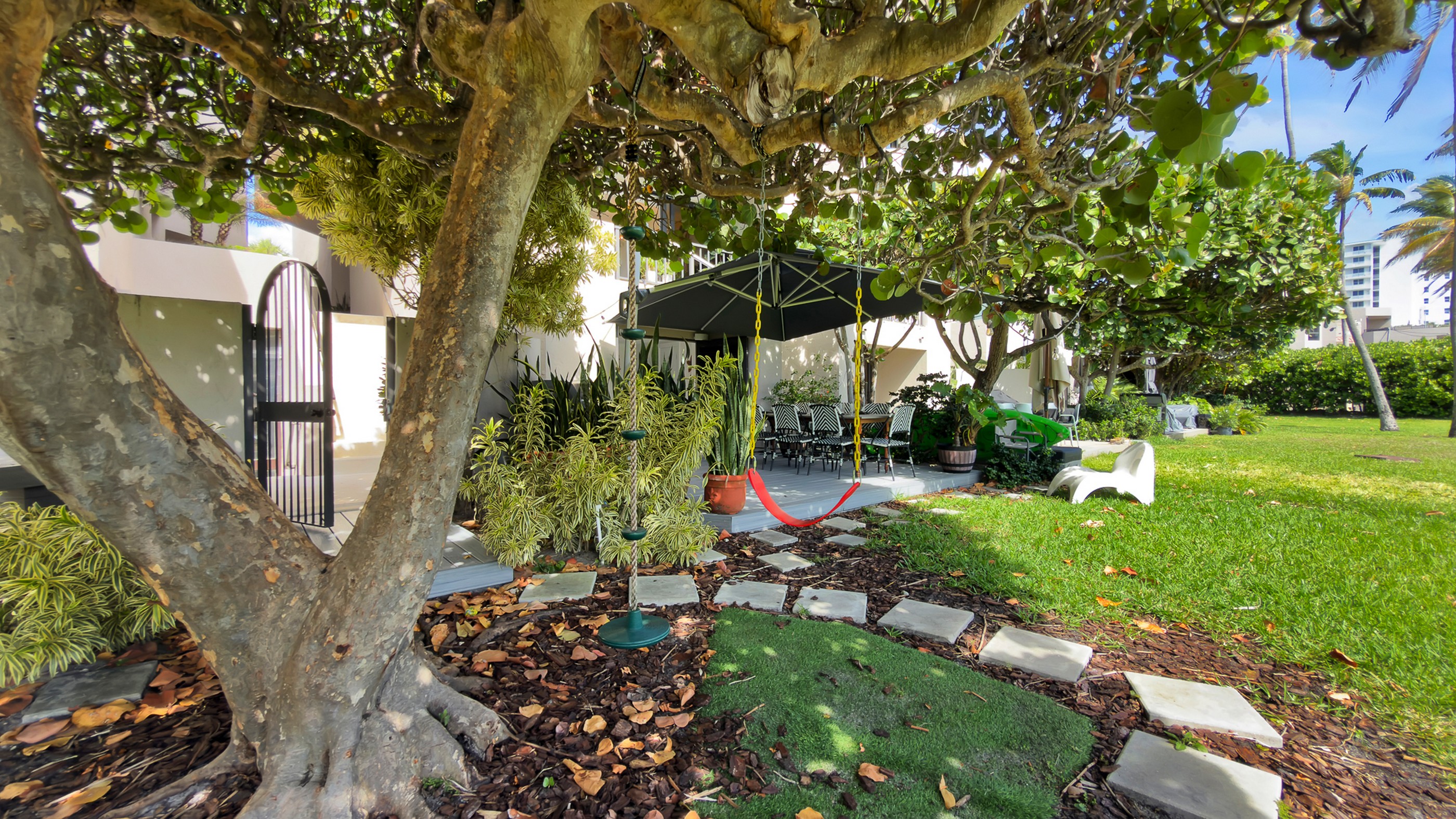 201 Crandon Boulevard Key Biscayne FL 33149