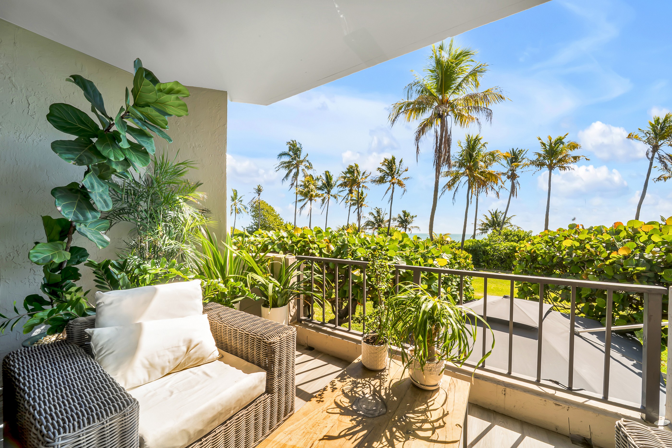 201 Crandon Boulevard Key Biscayne FL 33149