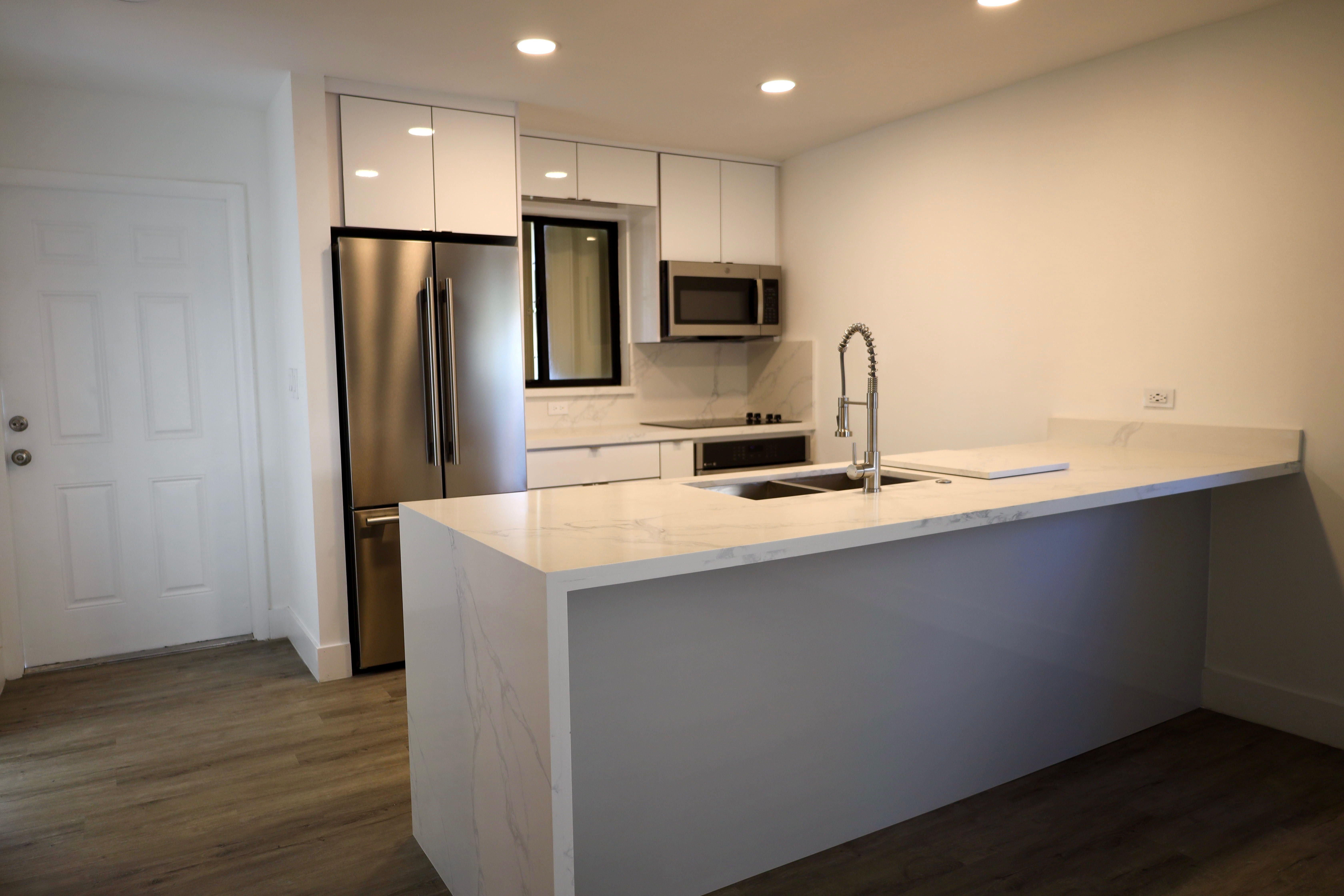 2385 NE 171st Street North Miami Beach FL 33160