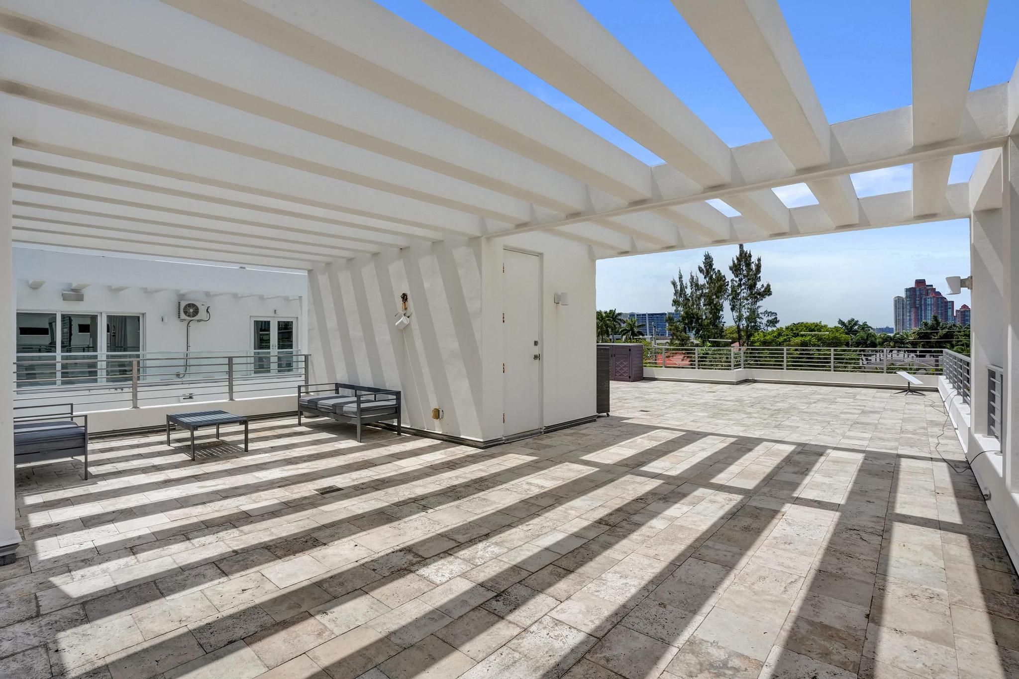 18985 Atlantic Boulevard Sunny Isles Beach FL 33160